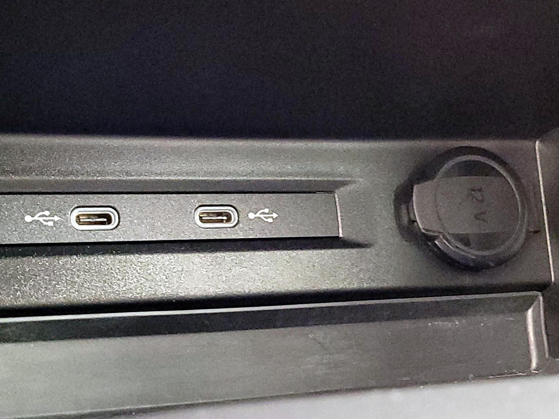 Thumbnail: 2022 Volkswagen Tiguan - 18