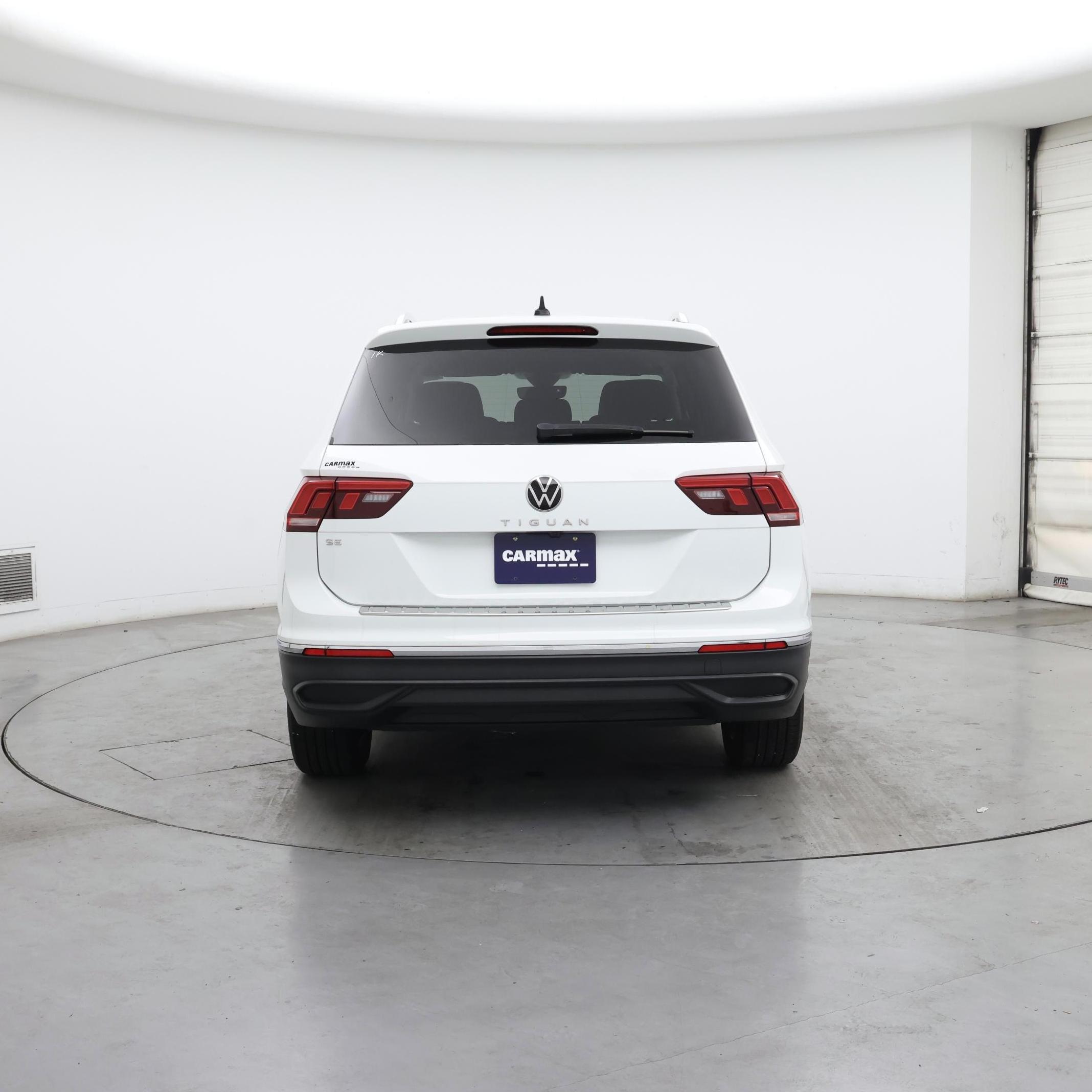 Thumbnail: 2022 Volkswagen Tiguan - 6