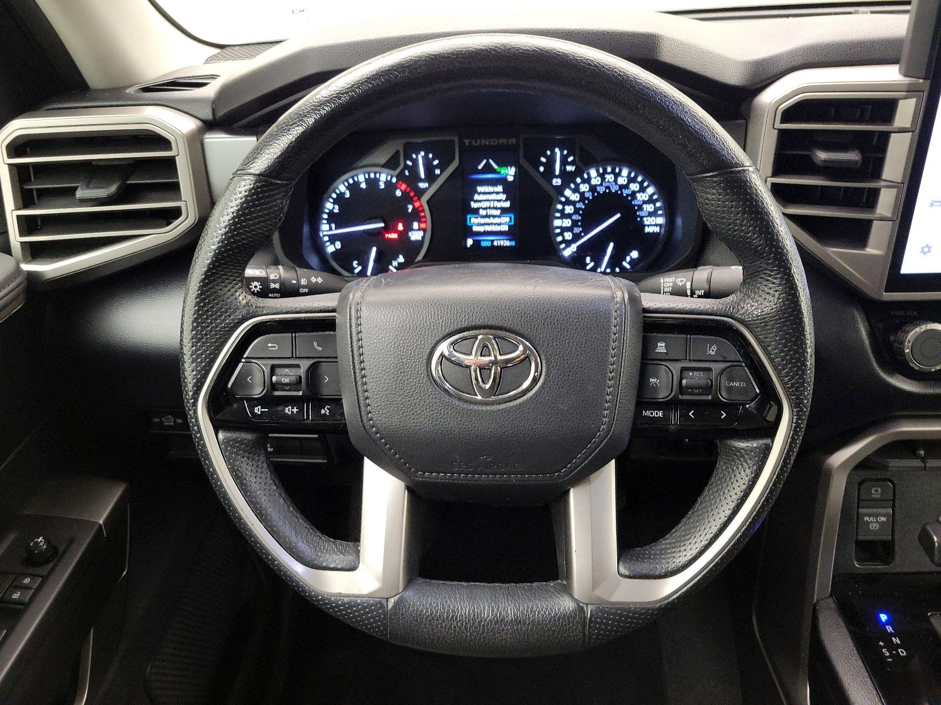 Thumbnail: 2022 Toyota Tundra - 10
