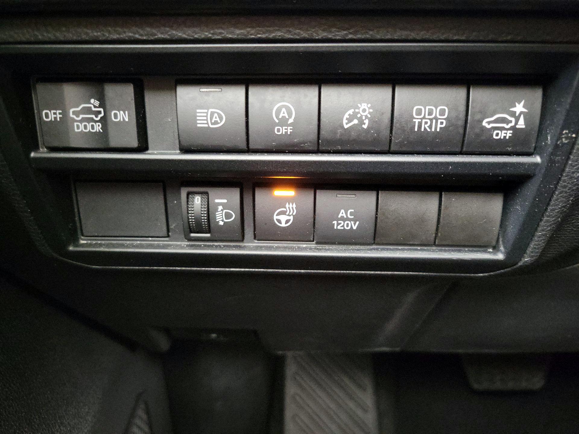 Thumbnail: 2022 Toyota Tundra - 13