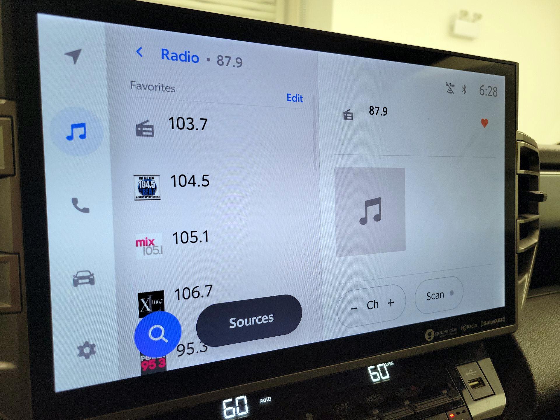 Thumbnail: 2022 Toyota Tundra - 15