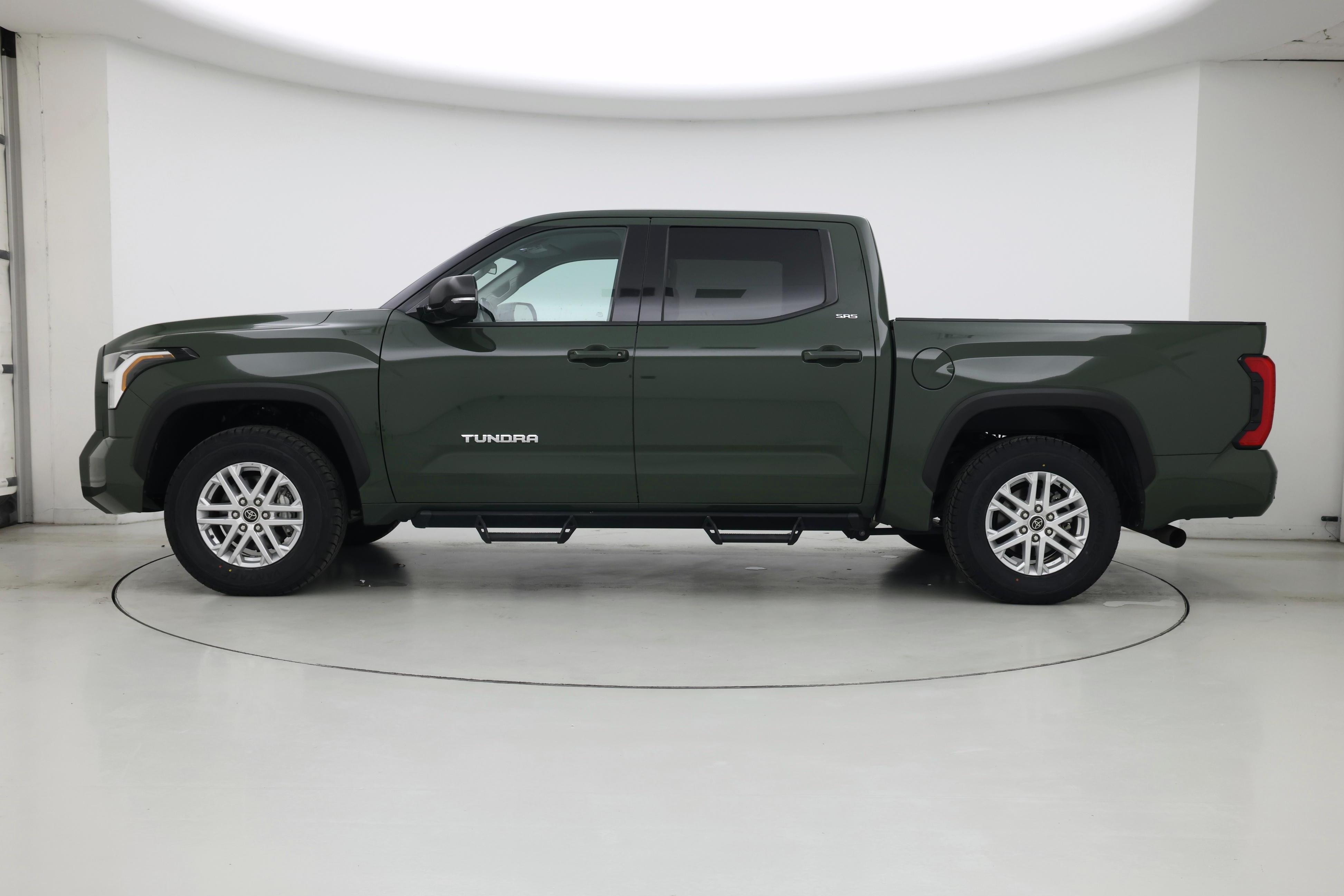 Thumbnail: 2022 Toyota Tundra - 3