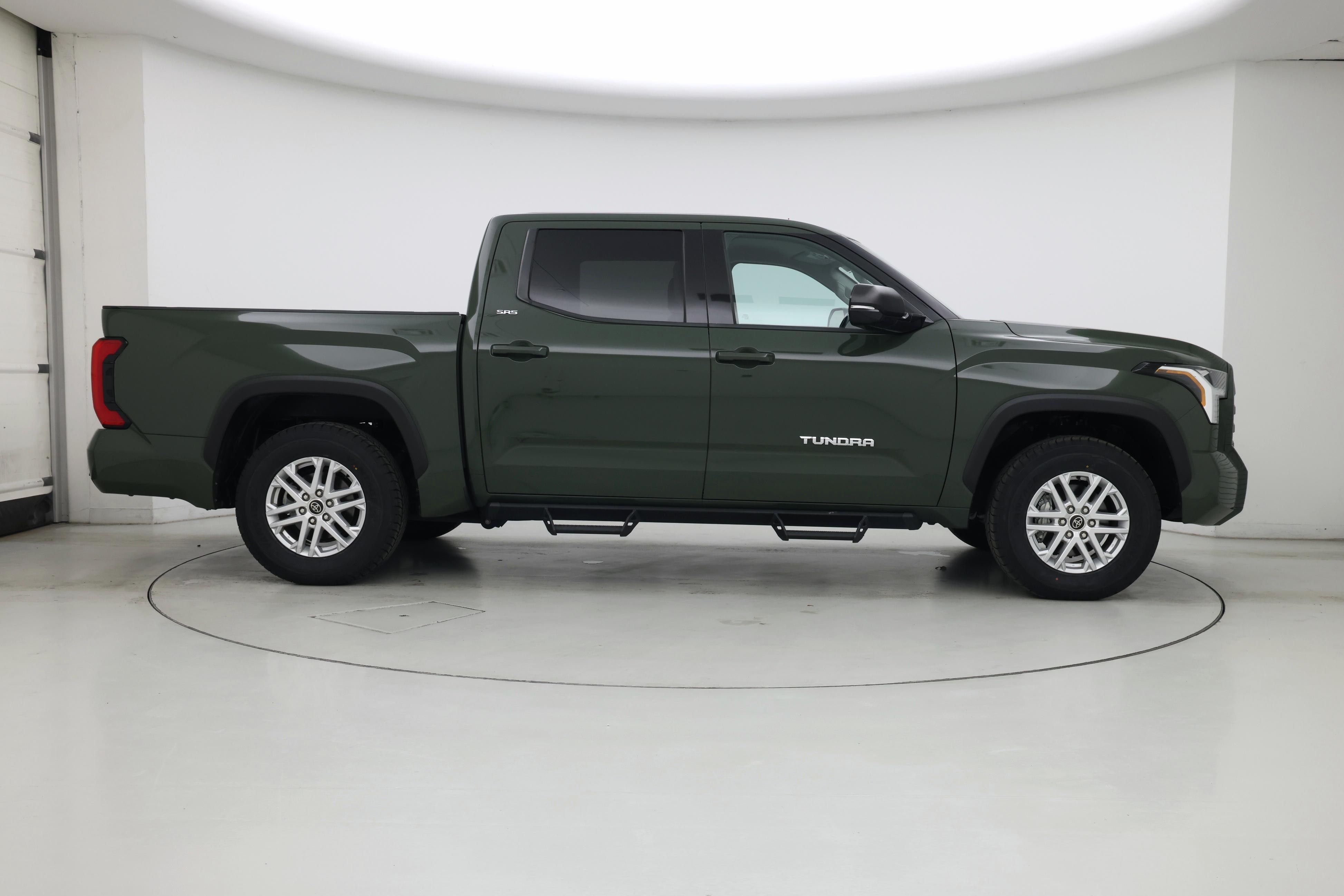 Thumbnail: 2022 Toyota Tundra - 7