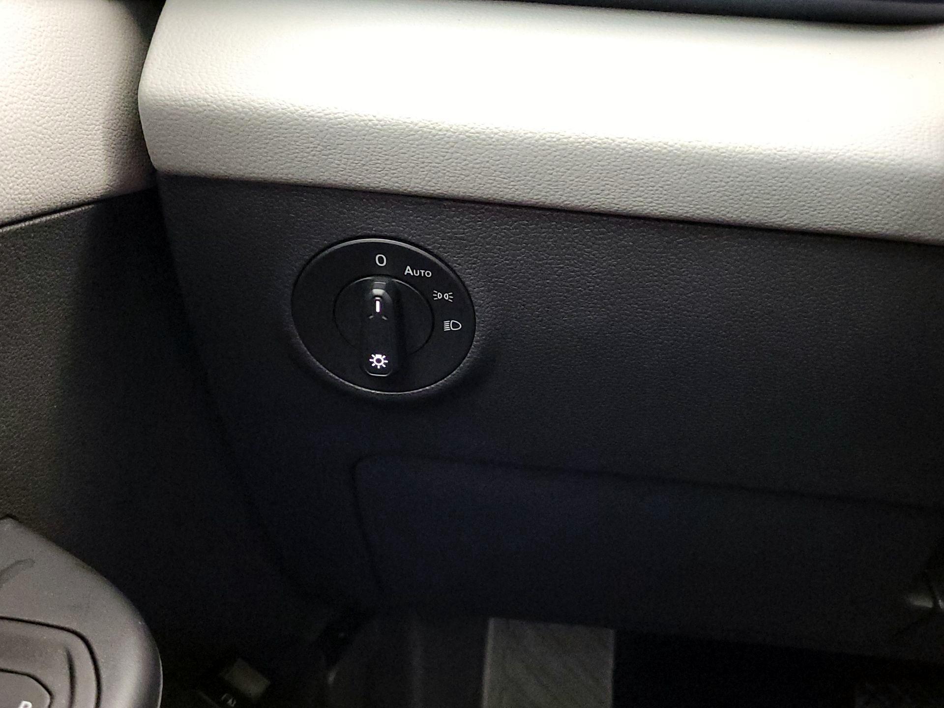 Thumbnail: 2023 Volkswagen Taos - 13