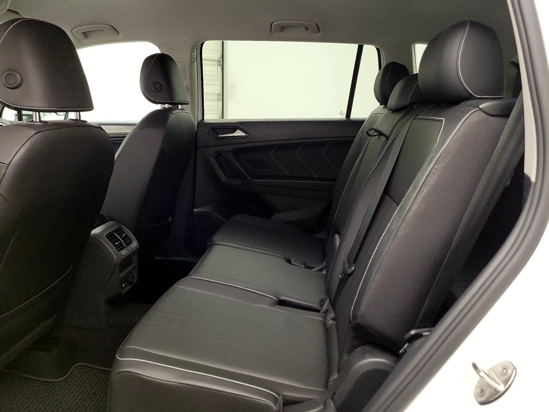 Thumbnail: 2022 Volkswagen Tiguan - 19