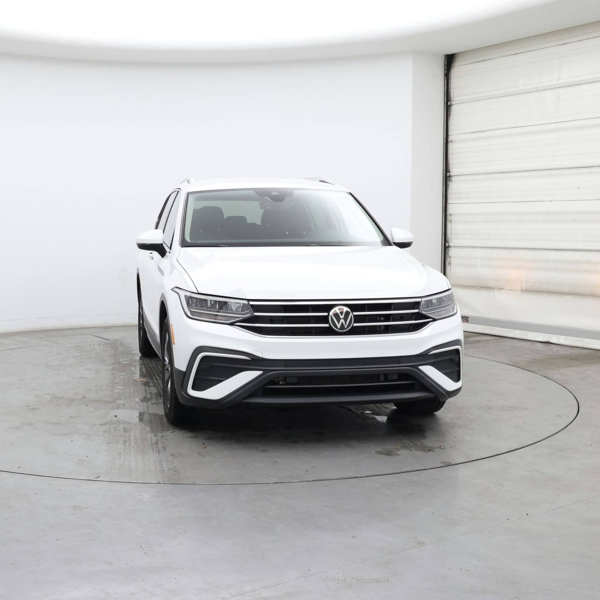 Thumbnail: 2022 Volkswagen Tiguan - 5