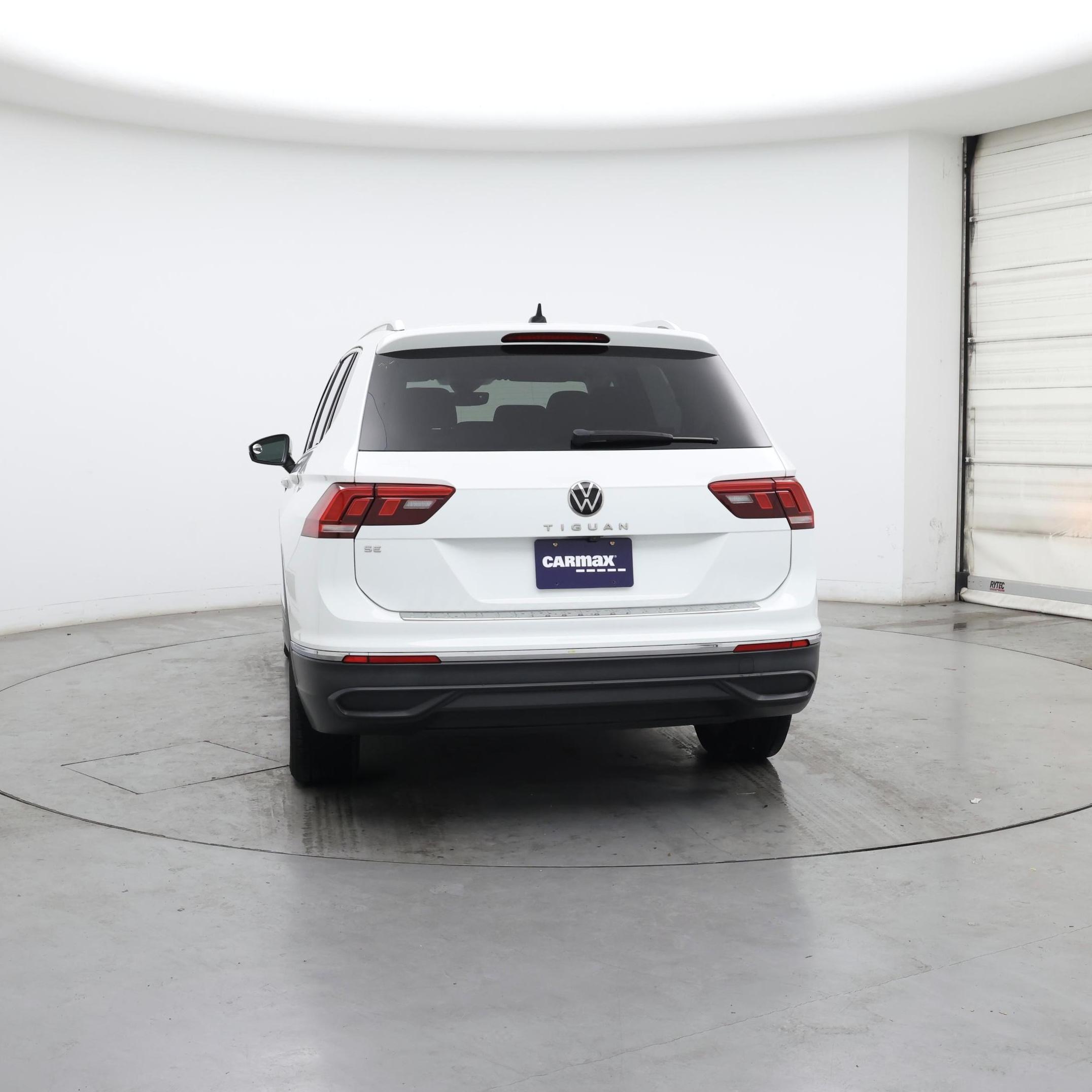 Thumbnail: 2022 Volkswagen Tiguan - 6