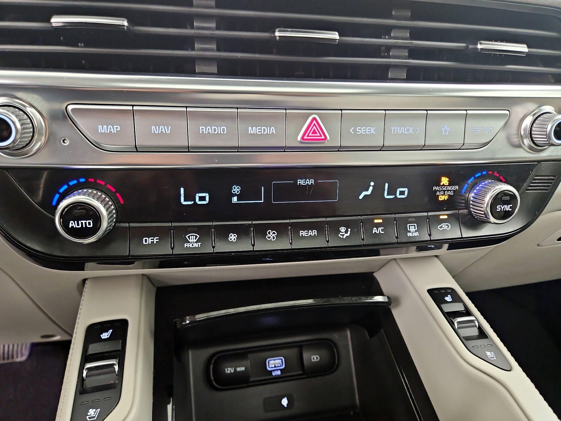 Thumbnail: 2022 Kia Telluride - 17