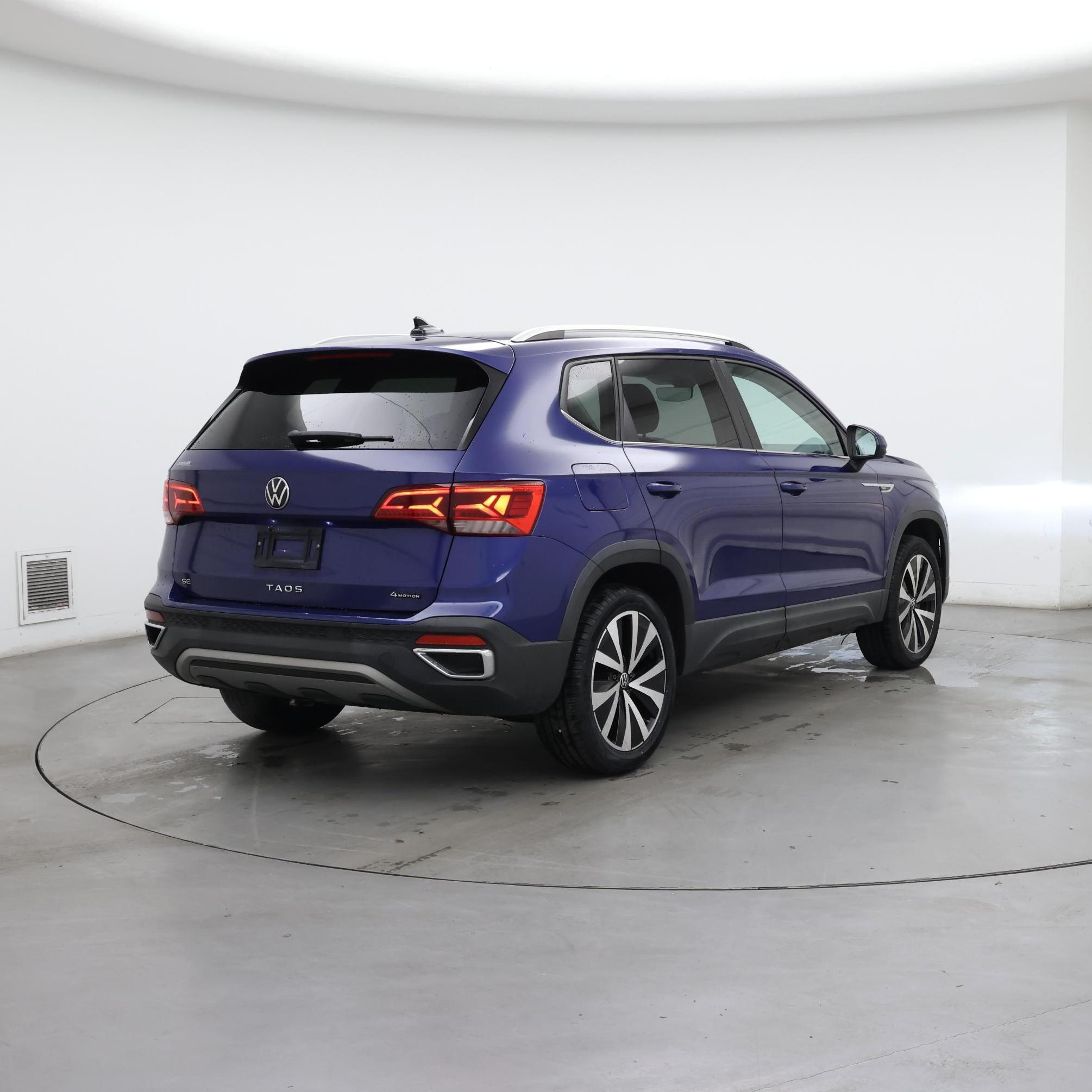 Thumbnail: 2022 Volkswagen Taos - 8