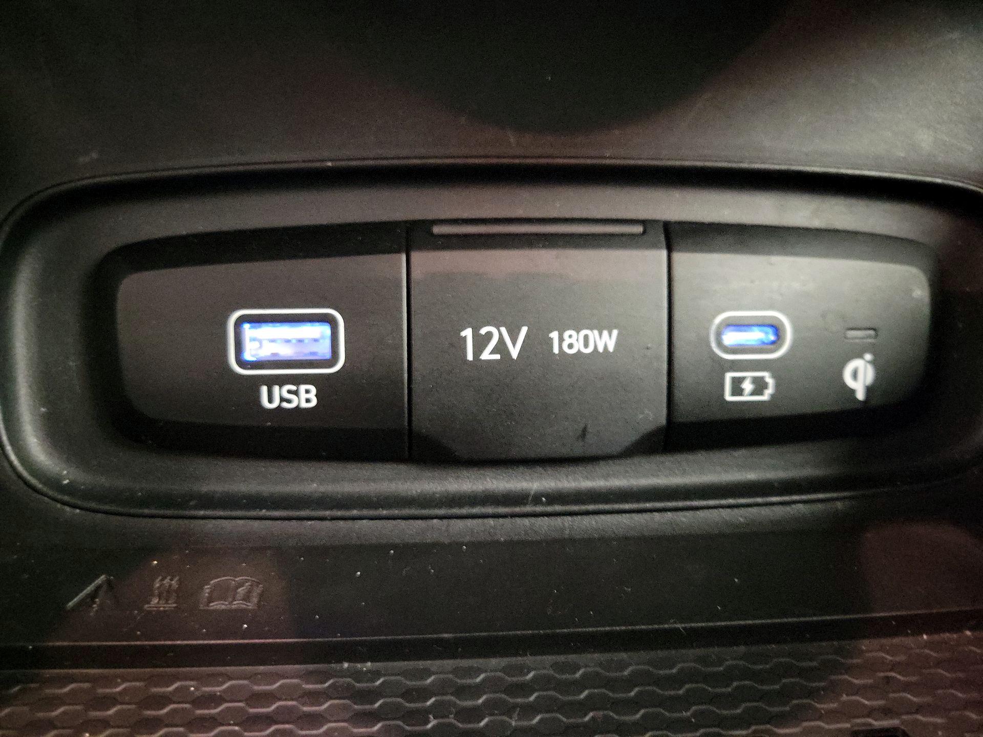 Thumbnail: 2023 Hyundai Venue - 19