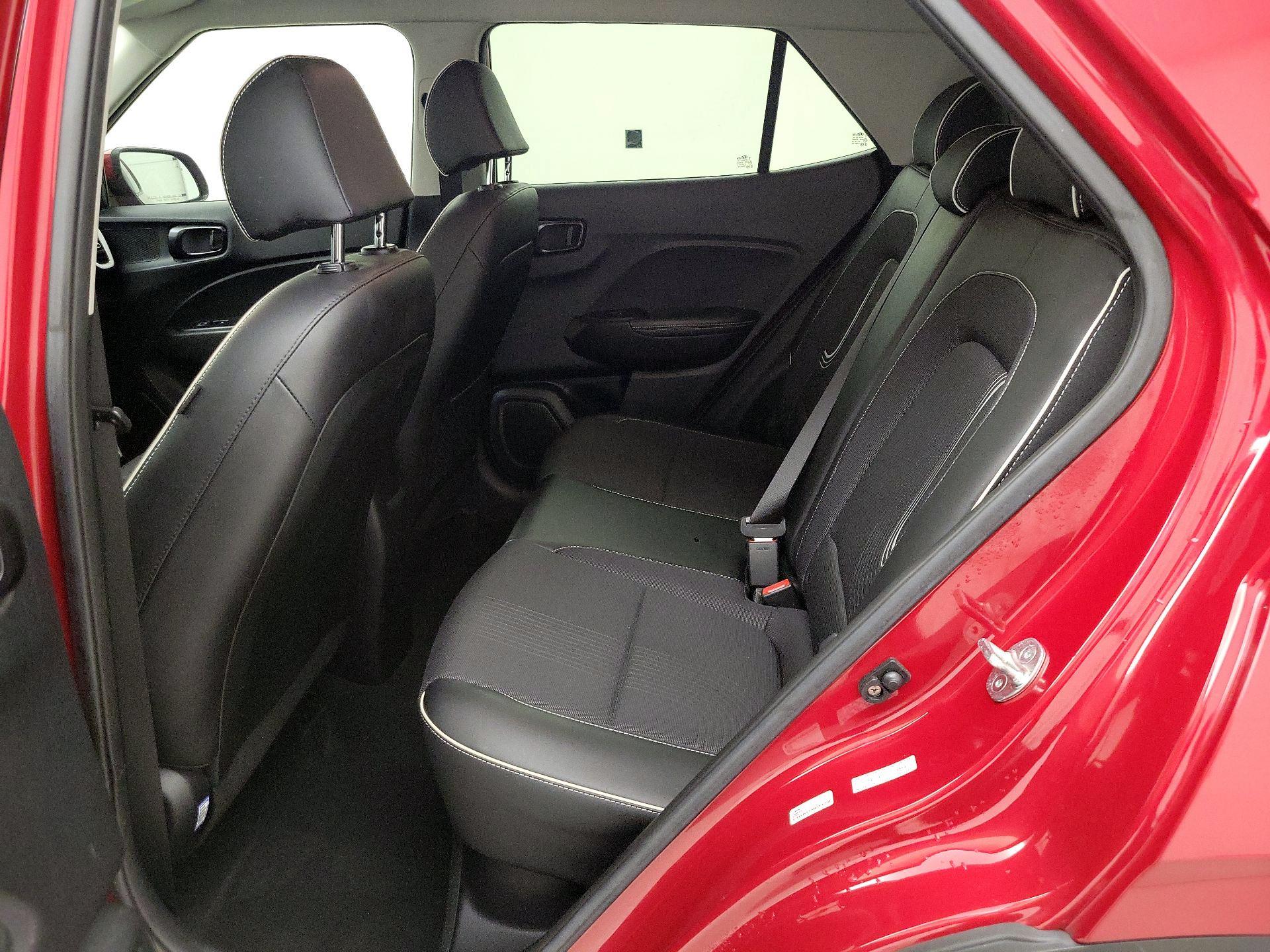 Thumbnail: 2023 Hyundai Venue - 20