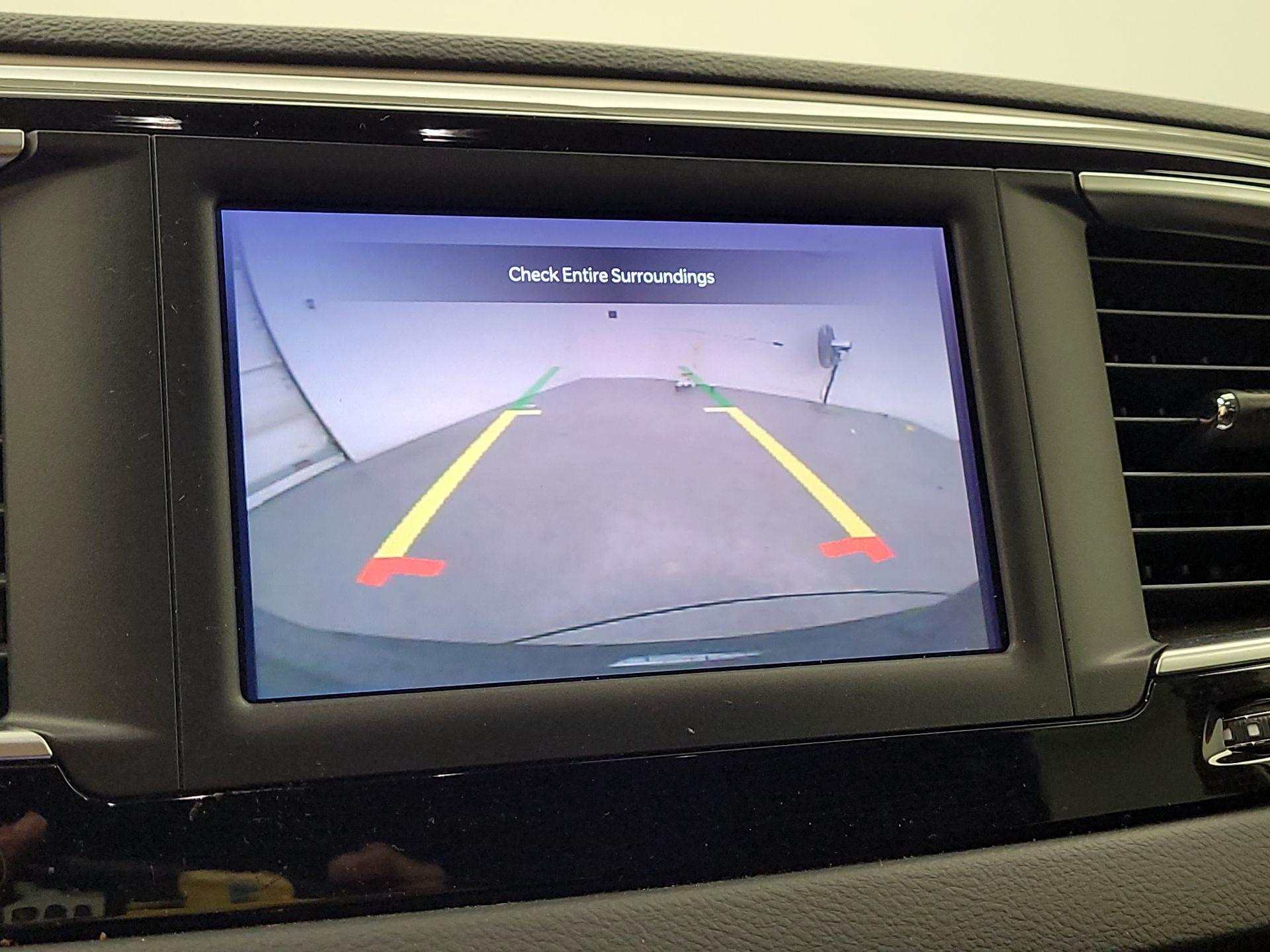 Thumbnail: 2023 Chrysler Voyager - 14