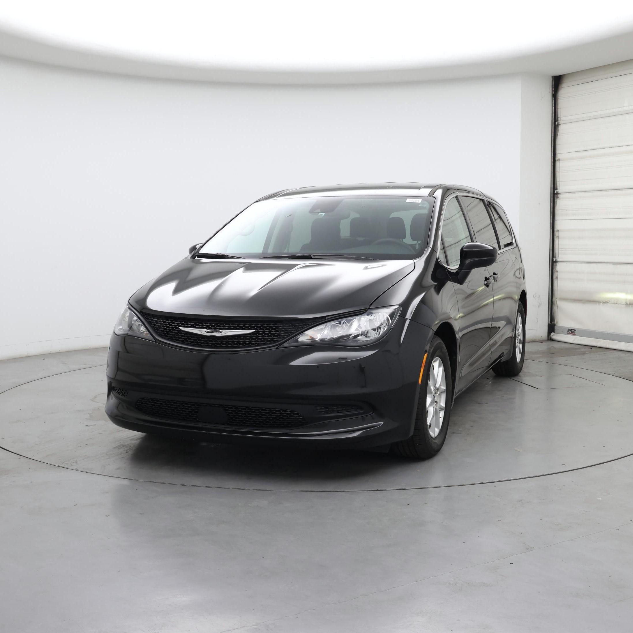 Thumbnail: 2023 Chrysler Voyager - 4