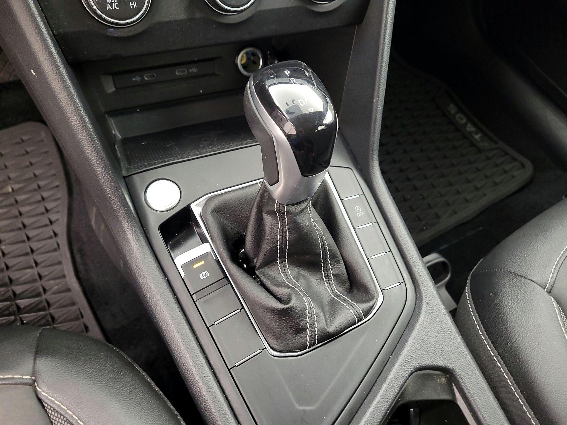 Thumbnail: 2022 Volkswagen Taos - 17