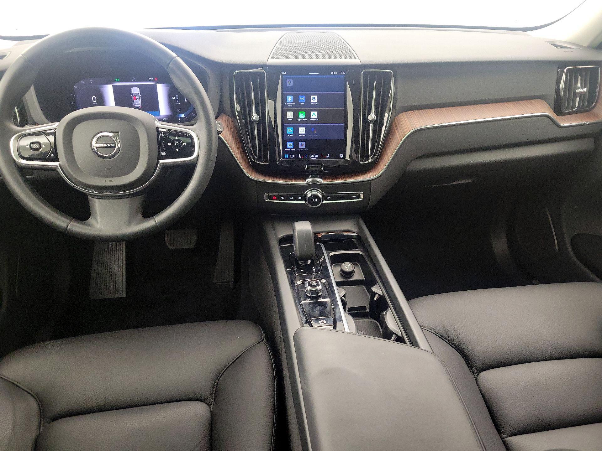 Thumbnail: 2023 Volvo XC60 - 9