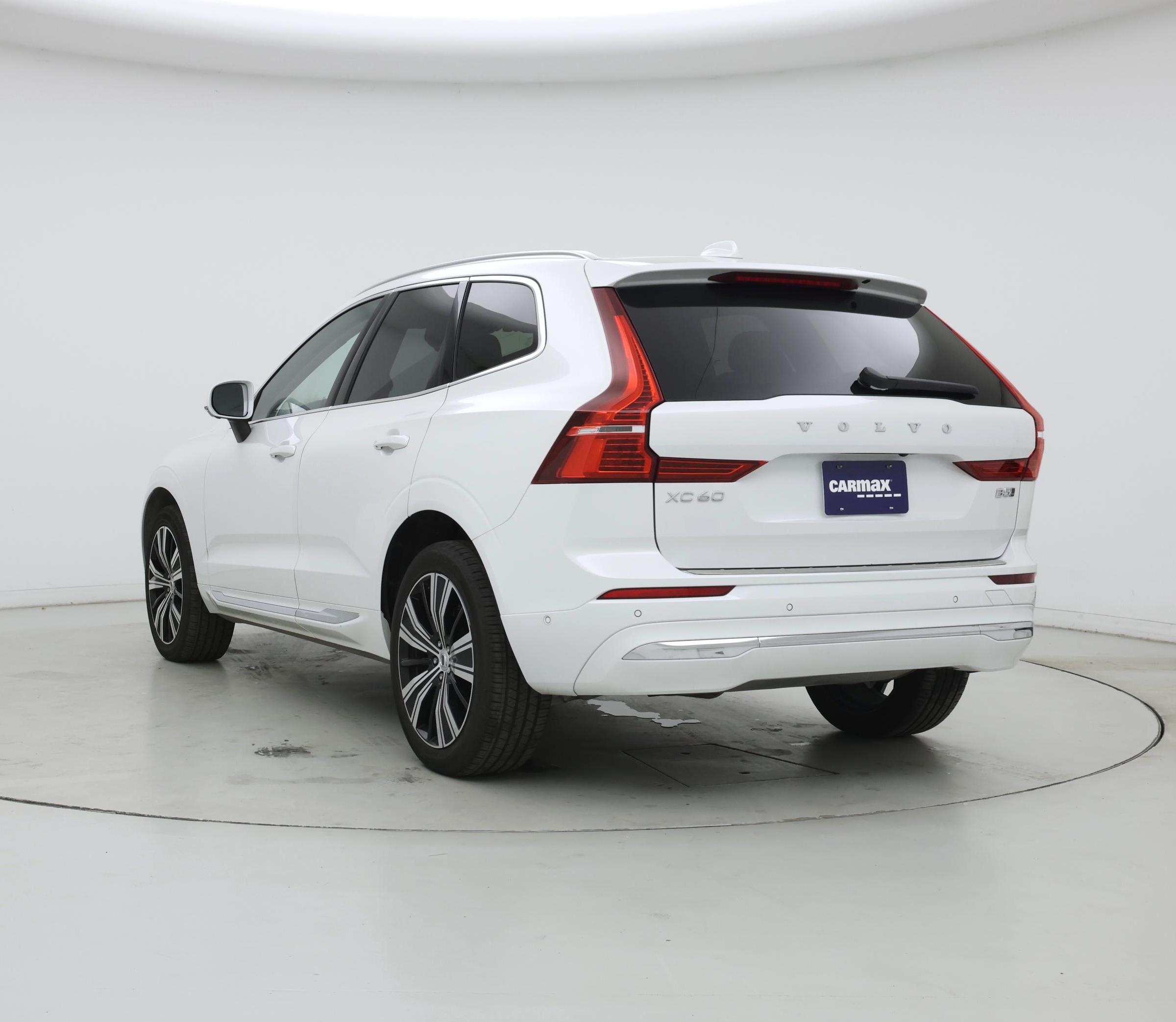 Thumbnail: 2023 Volvo XC60 - 2