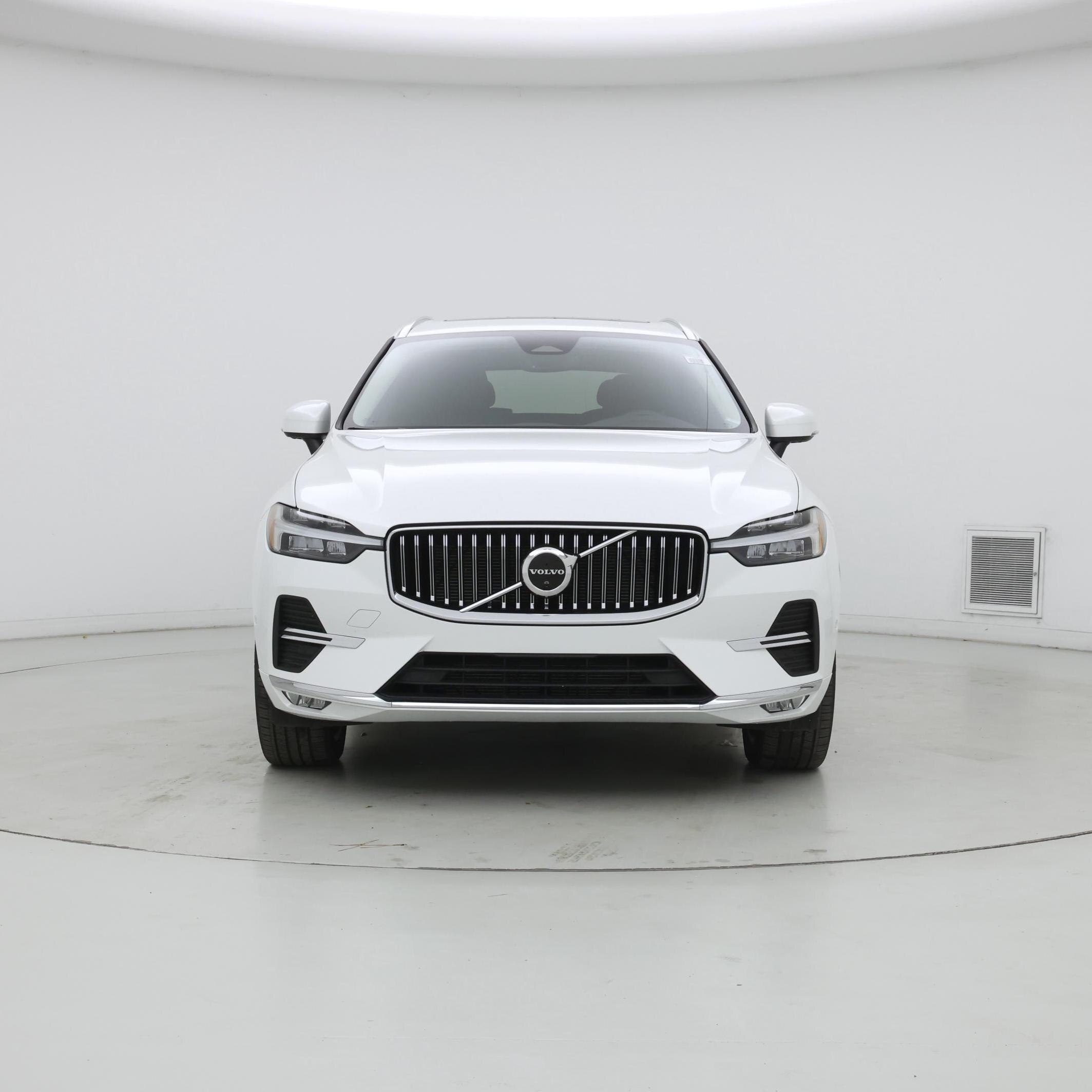 Thumbnail: 2023 Volvo XC60 - 5