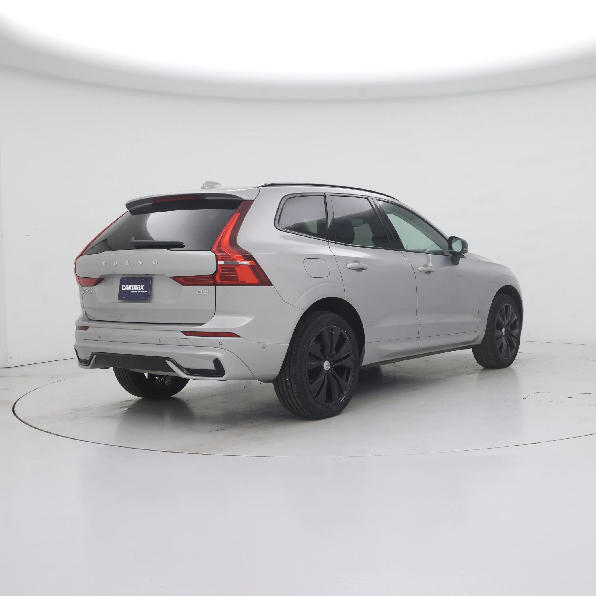 Thumbnail: 2023 Volvo XC60 - 8