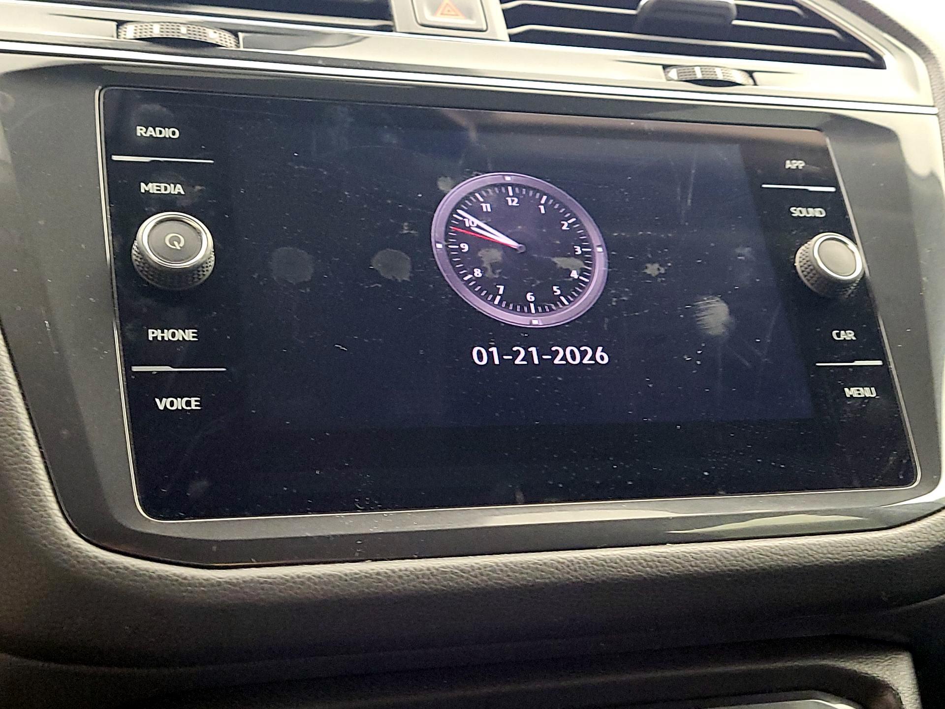 Thumbnail: 2023 Volkswagen Tiguan - 15