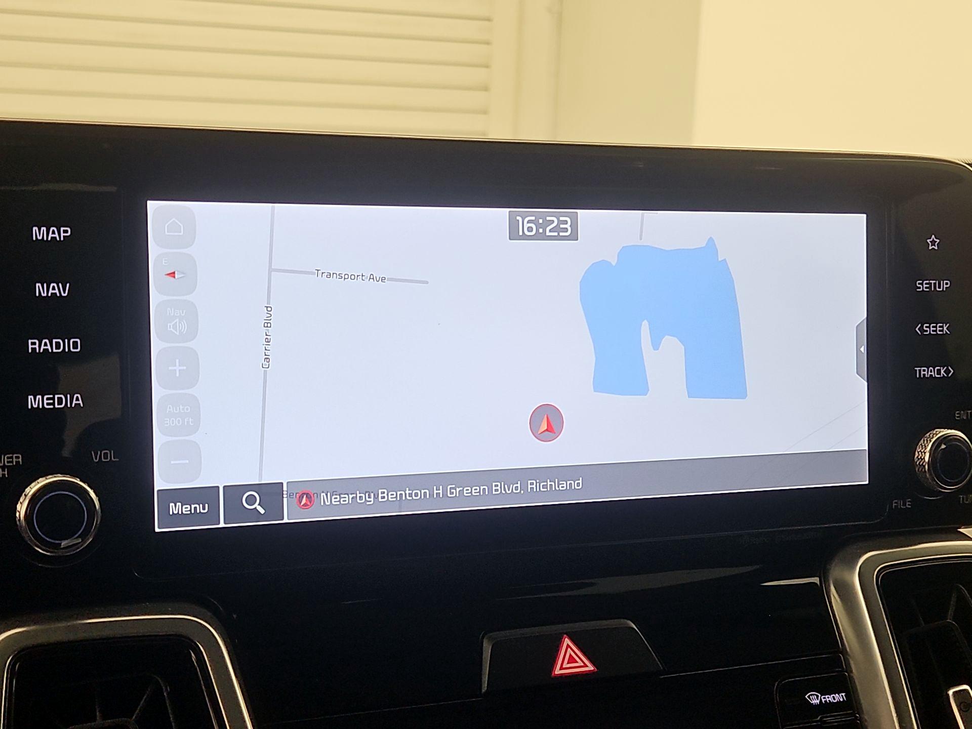 Thumbnail: 2023 Kia Sorento - 14