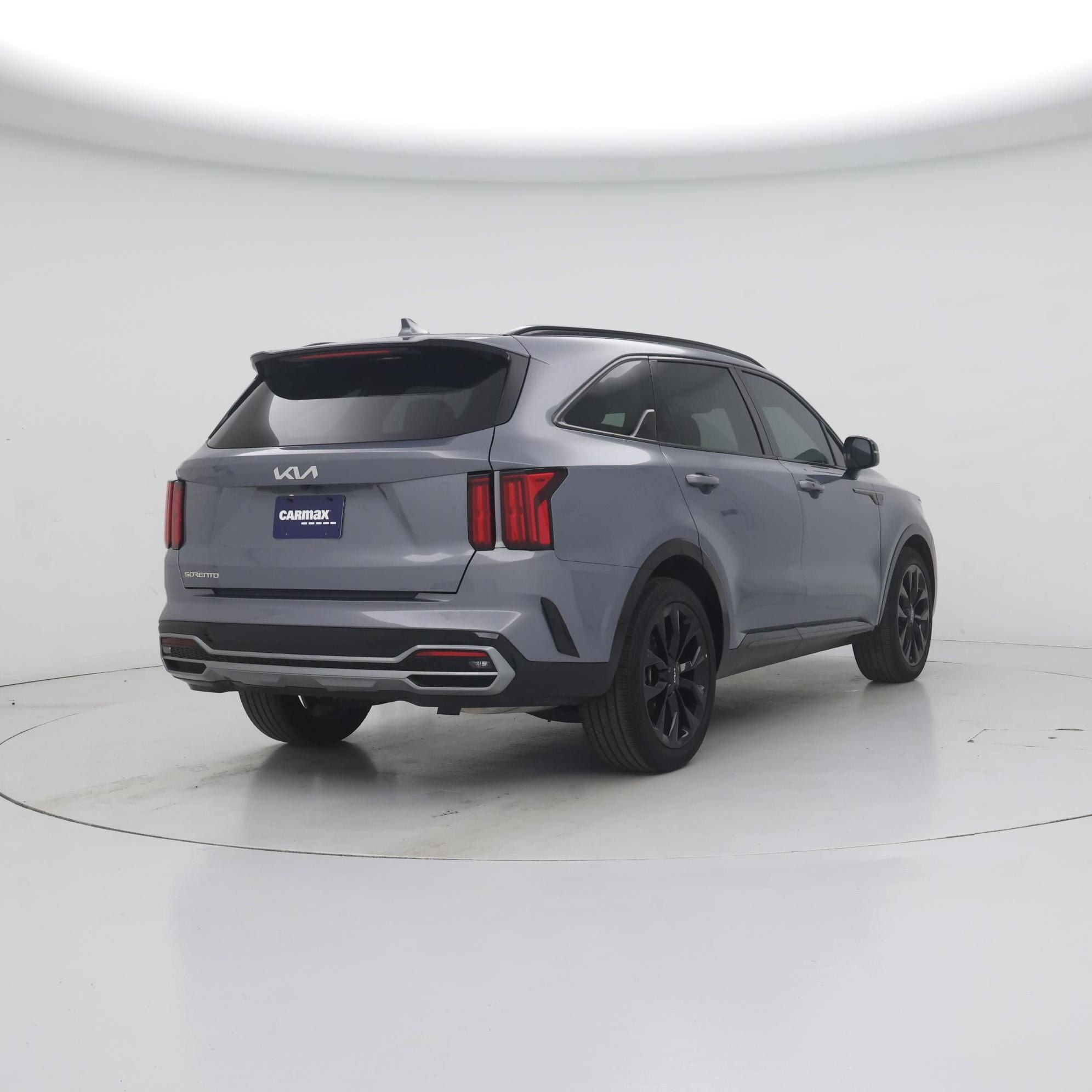 Thumbnail: 2023 Kia Sorento - 8