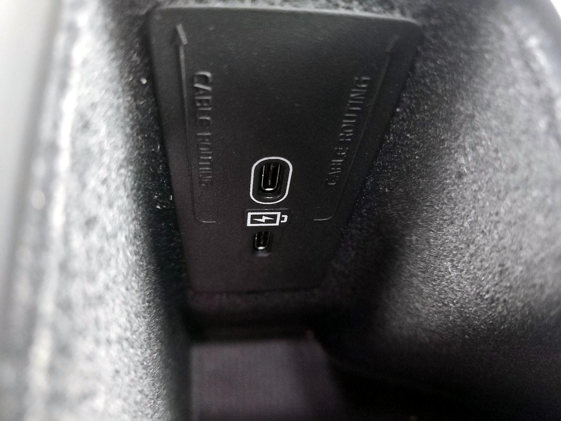 Thumbnail: 2023 Volvo XC60 - 18