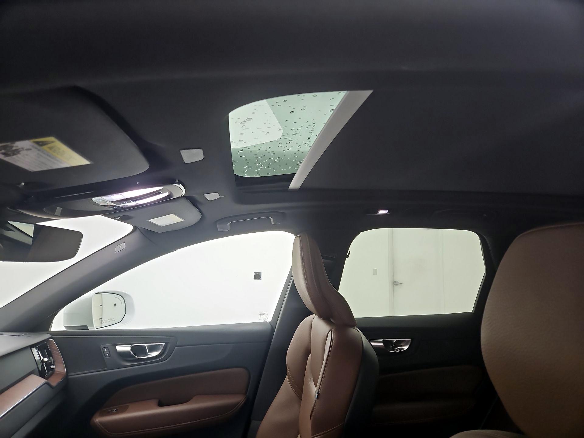 Thumbnail: 2023 Volvo XC60 - 19