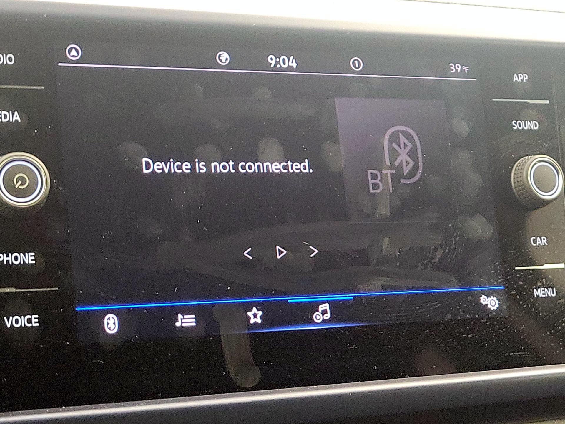 Thumbnail: 2022 Volkswagen Taos - 15