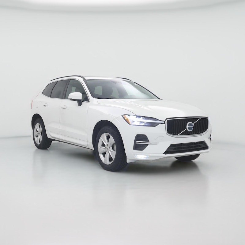 2022 Volvo XC60 B5 Momentum