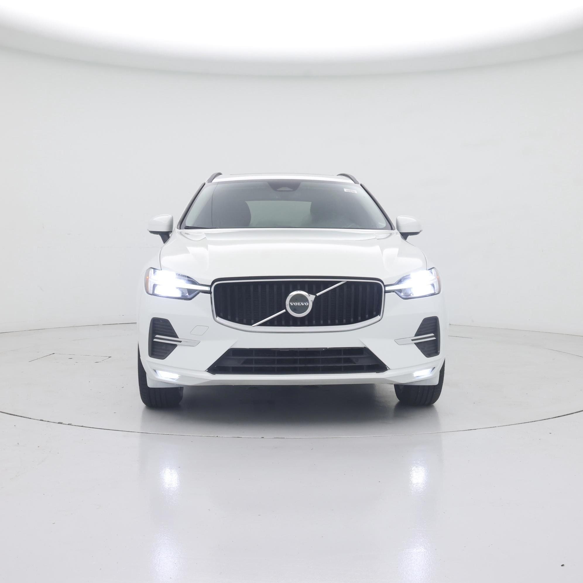 Thumbnail: 2022 Volvo XC60 - 5