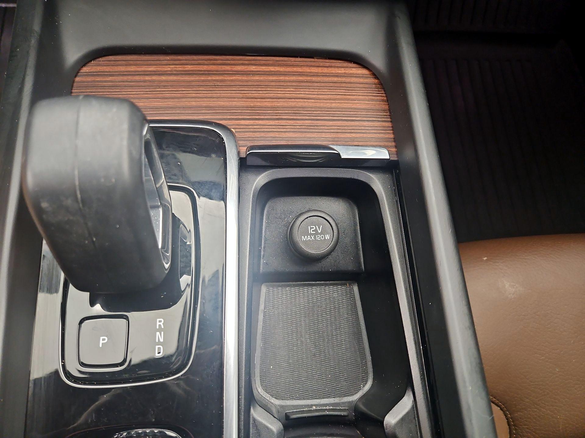 Thumbnail: 2023 Volvo XC60 - 19