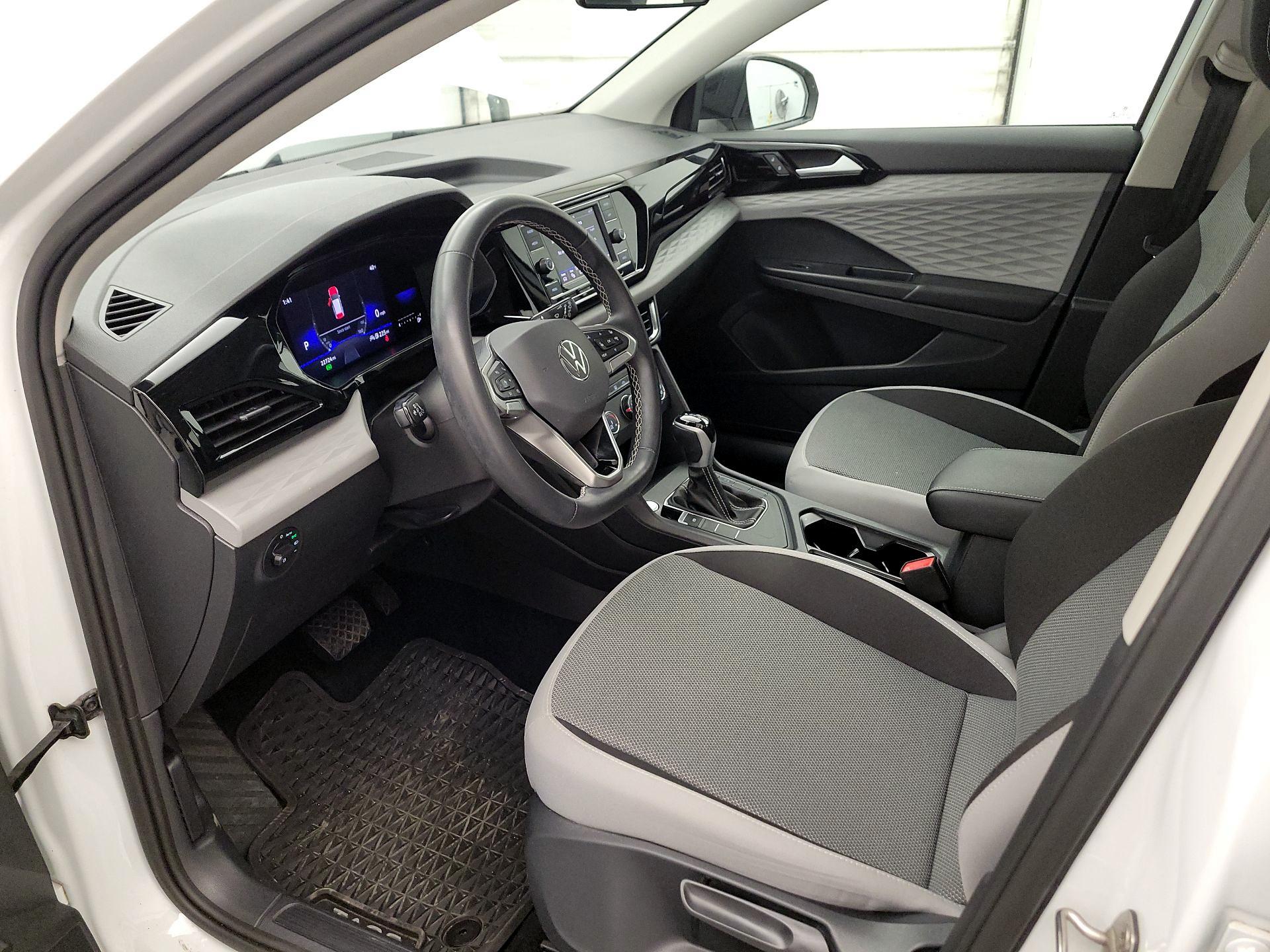 Thumbnail: 2022 Volkswagen Taos - 11