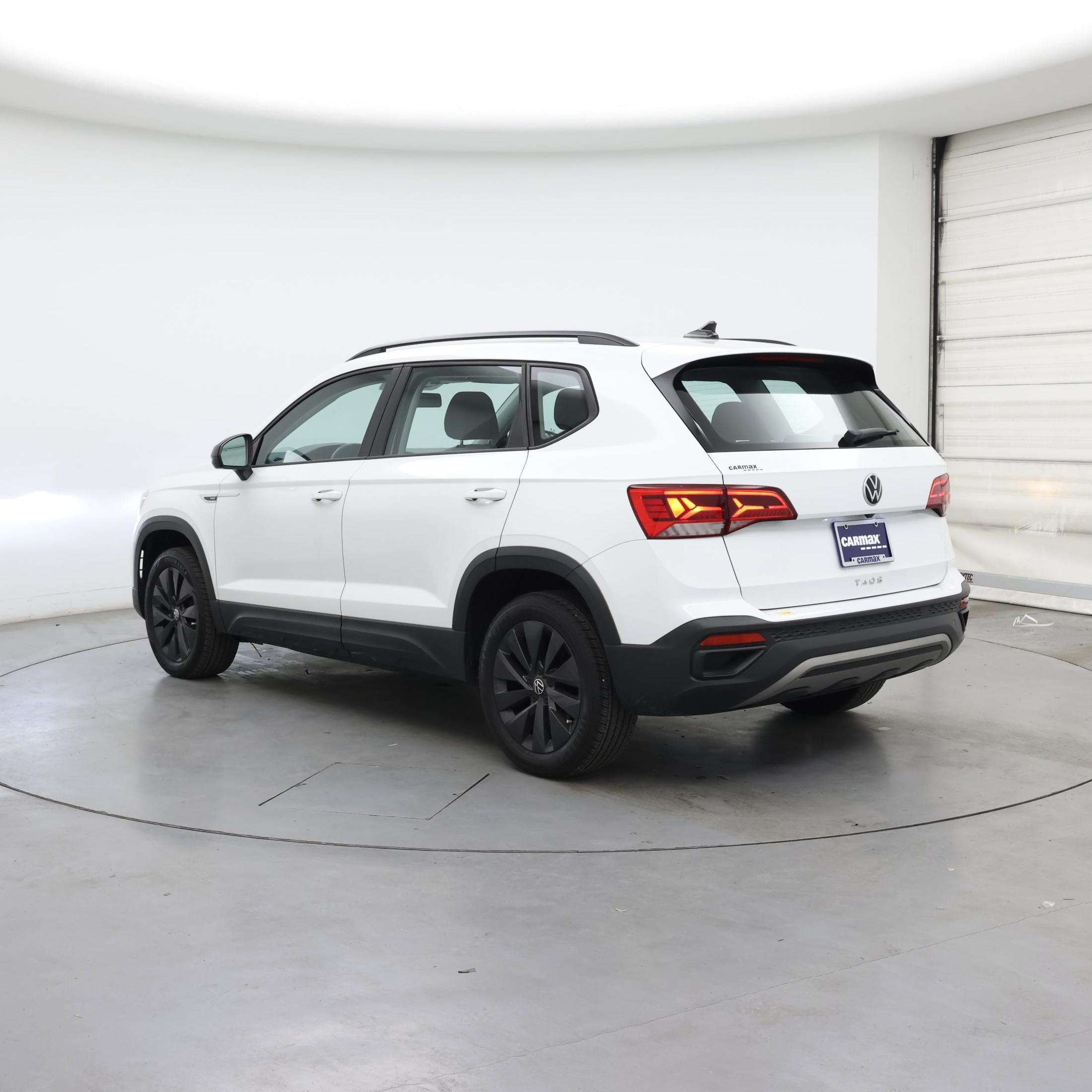 Thumbnail: 2022 Volkswagen Taos - 2