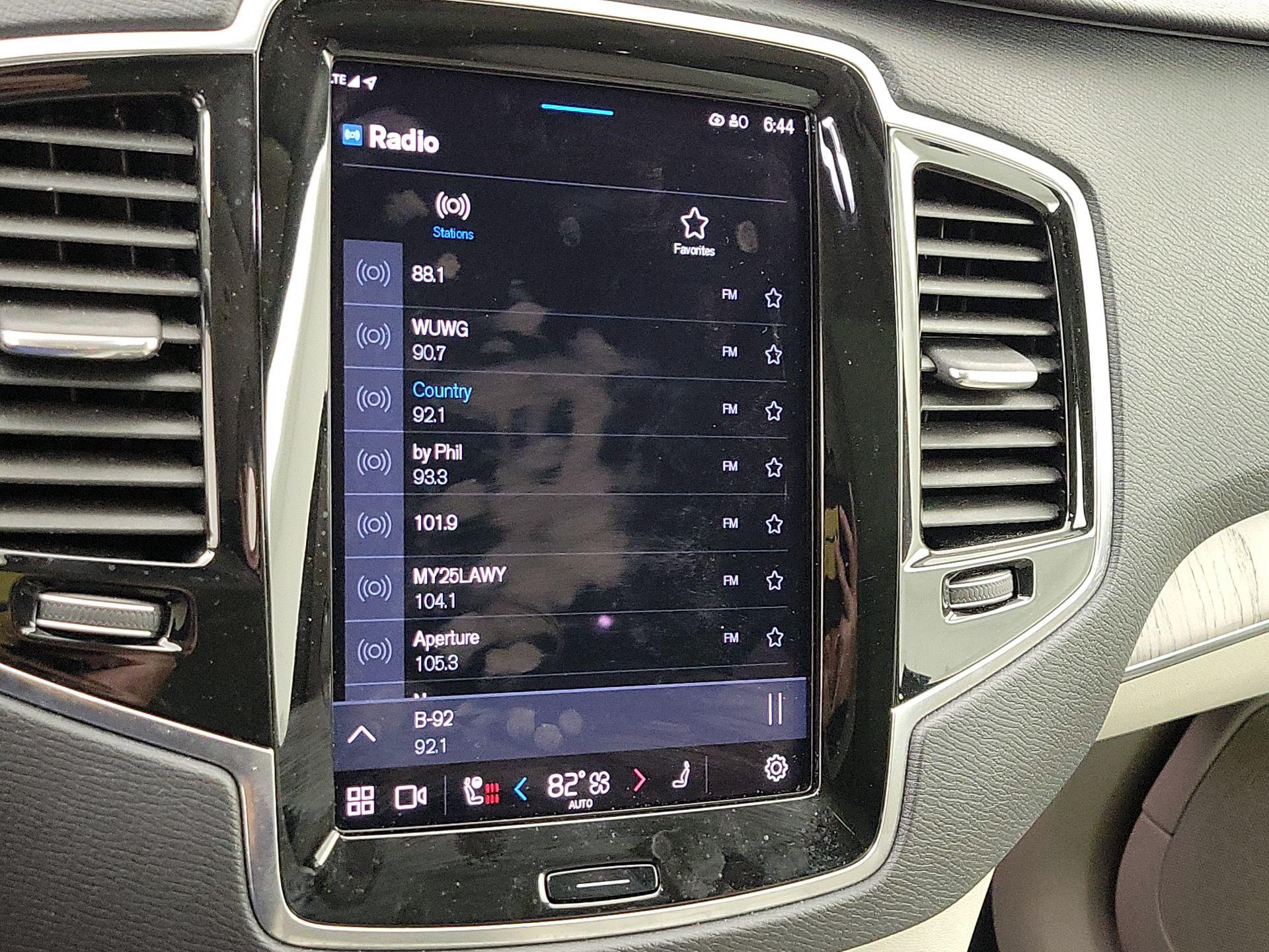 Thumbnail: 2023 Volvo XC90 - 16