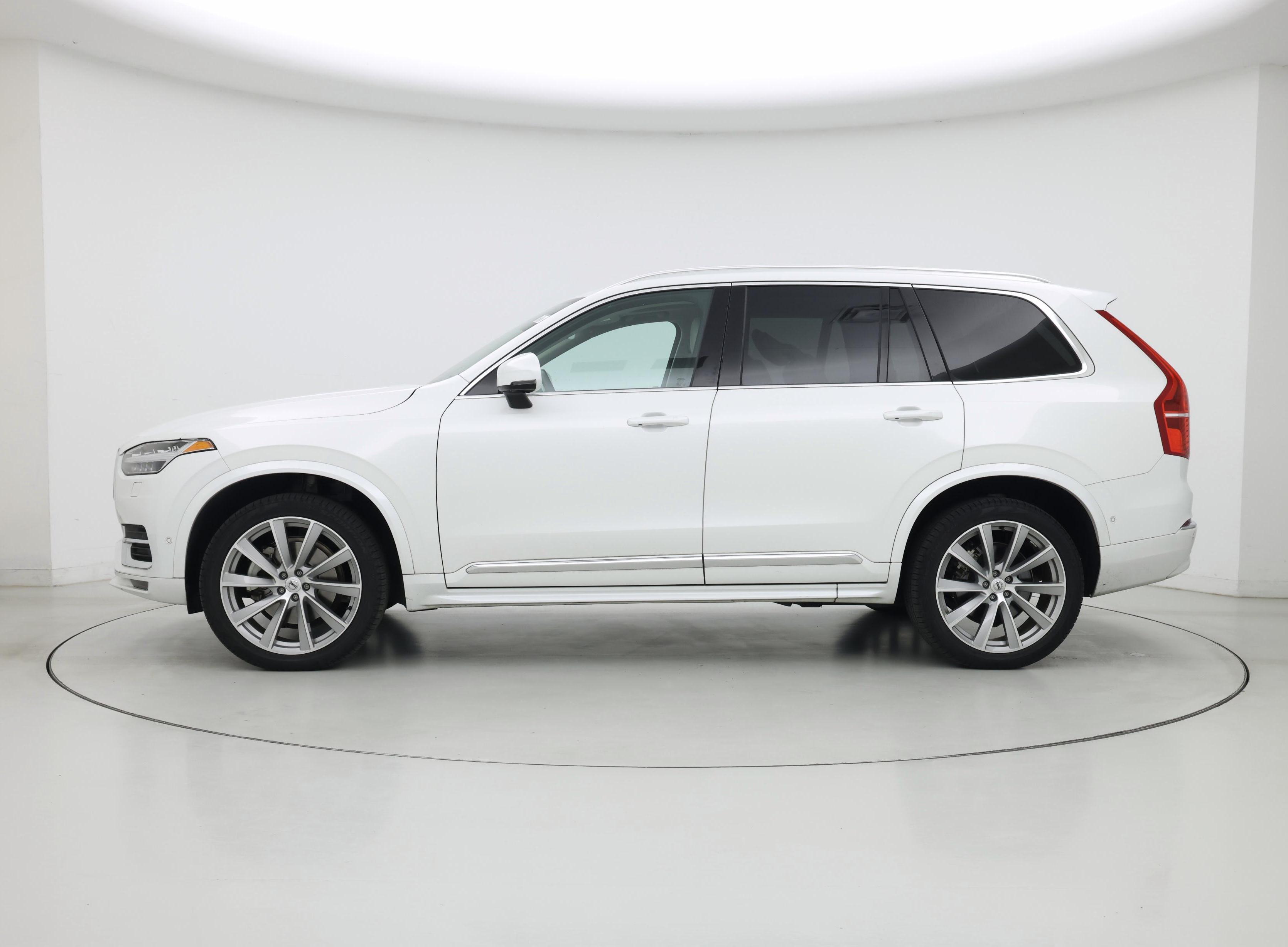 Thumbnail: 2023 Volvo XC90 - 3