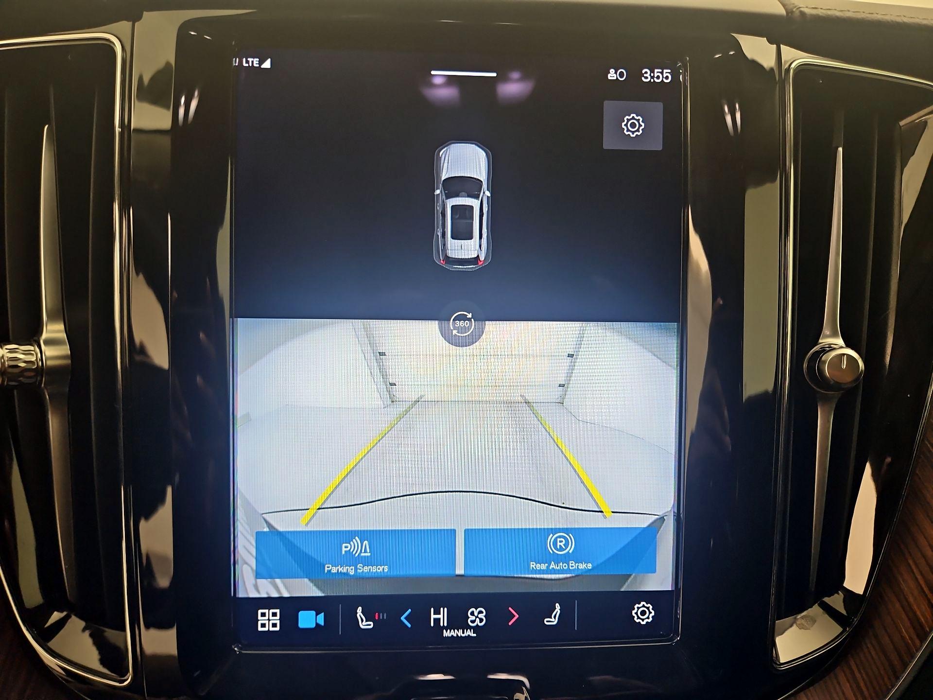 Thumbnail: 2023 Volvo XC60 - 15