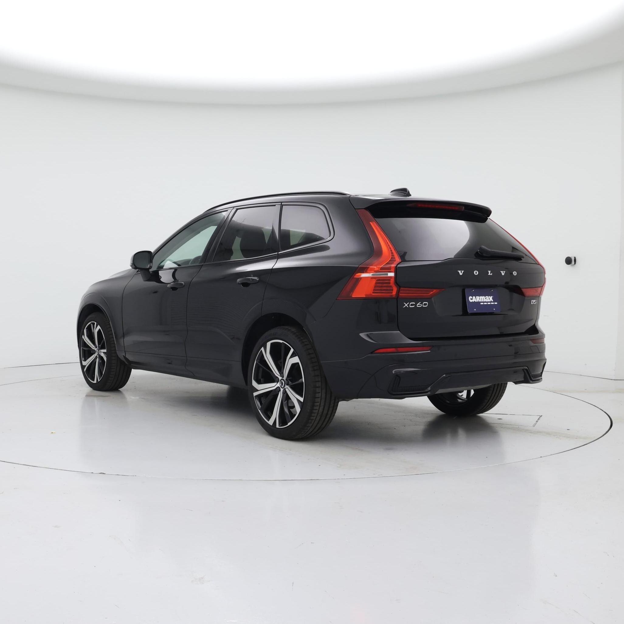 Thumbnail: 2023 Volvo XC60 - 2