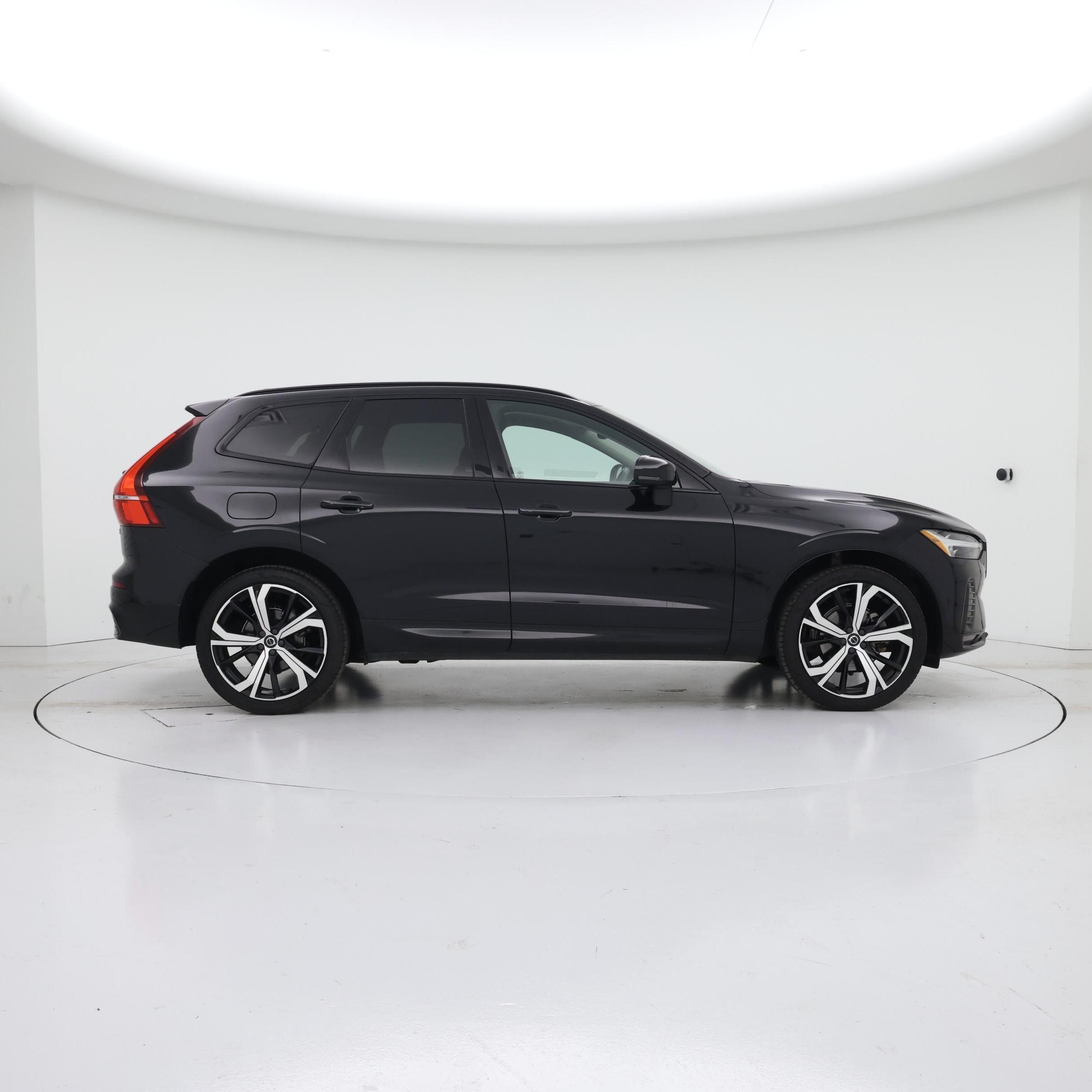 Thumbnail: 2023 Volvo XC60 - 7