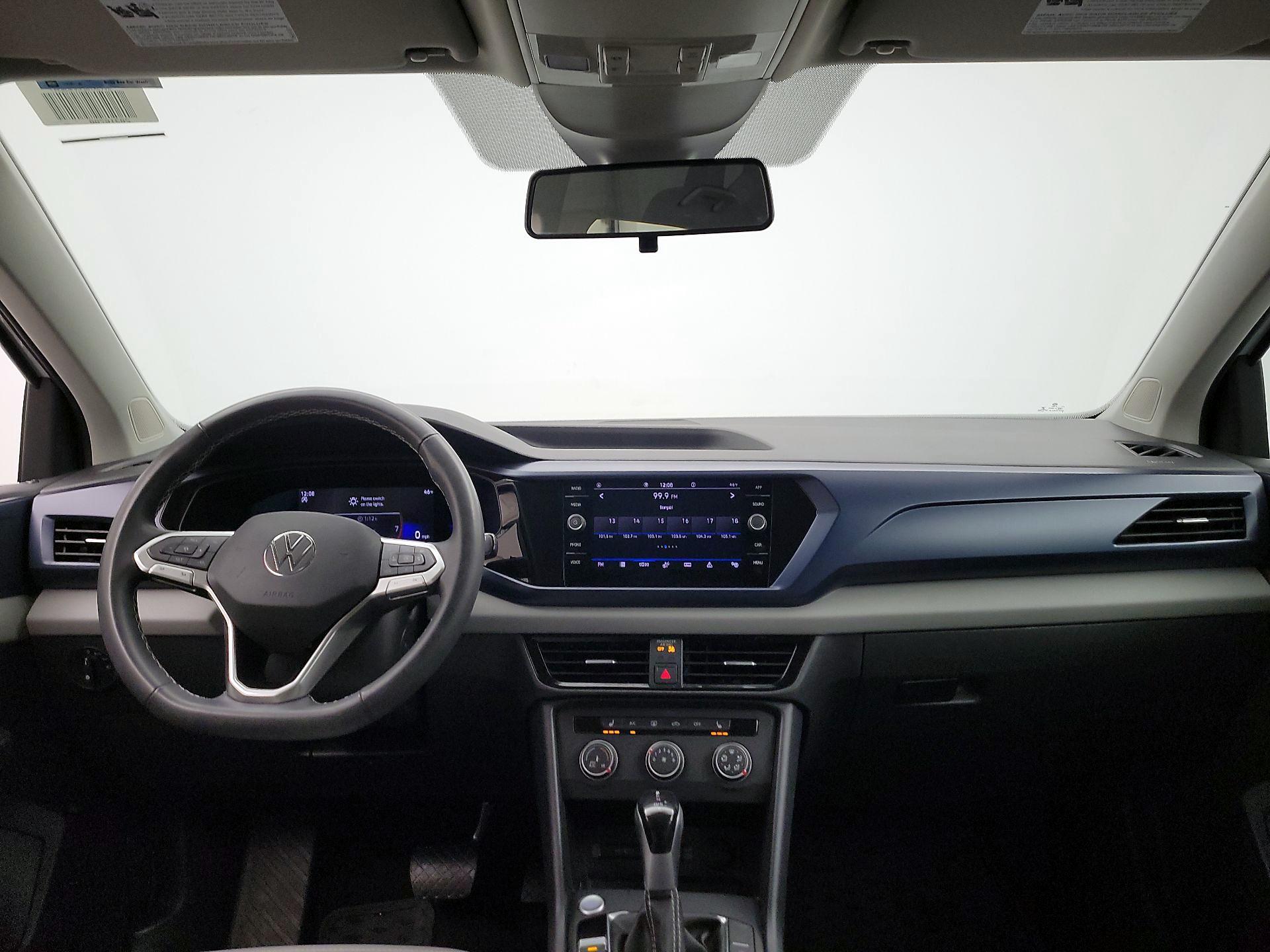 Thumbnail: 2022 Volkswagen Taos - 9