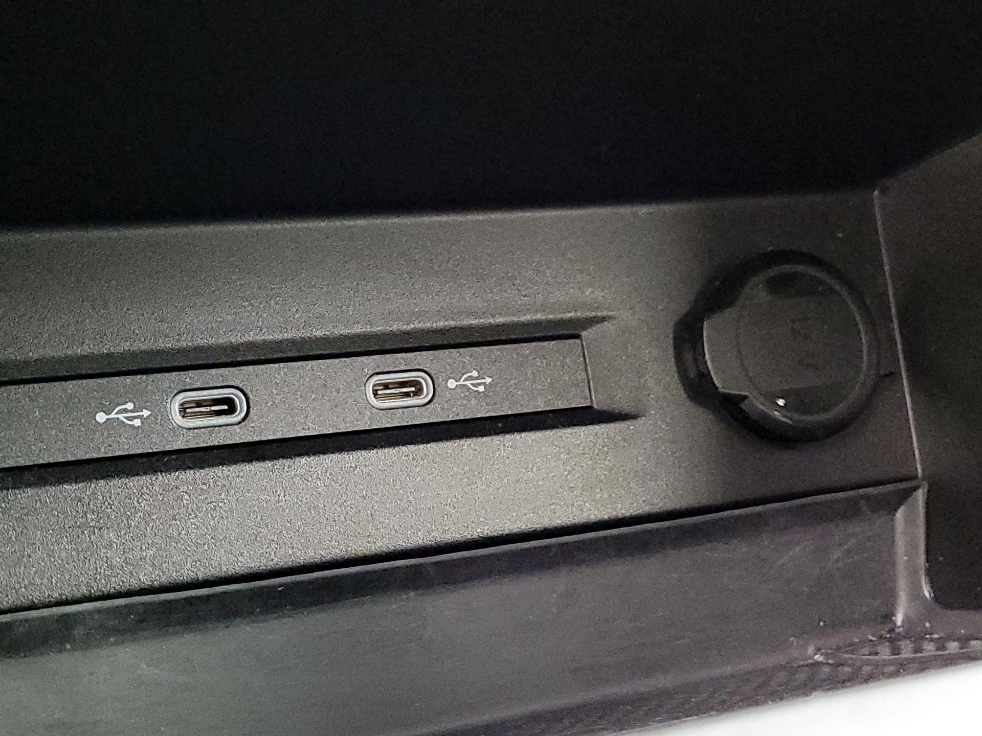 Thumbnail: 2022 Volkswagen Taos - 18