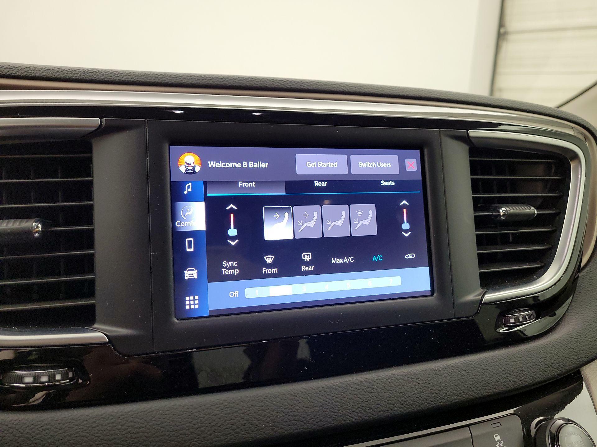 Thumbnail: 2023 Chrysler Voyager - 13