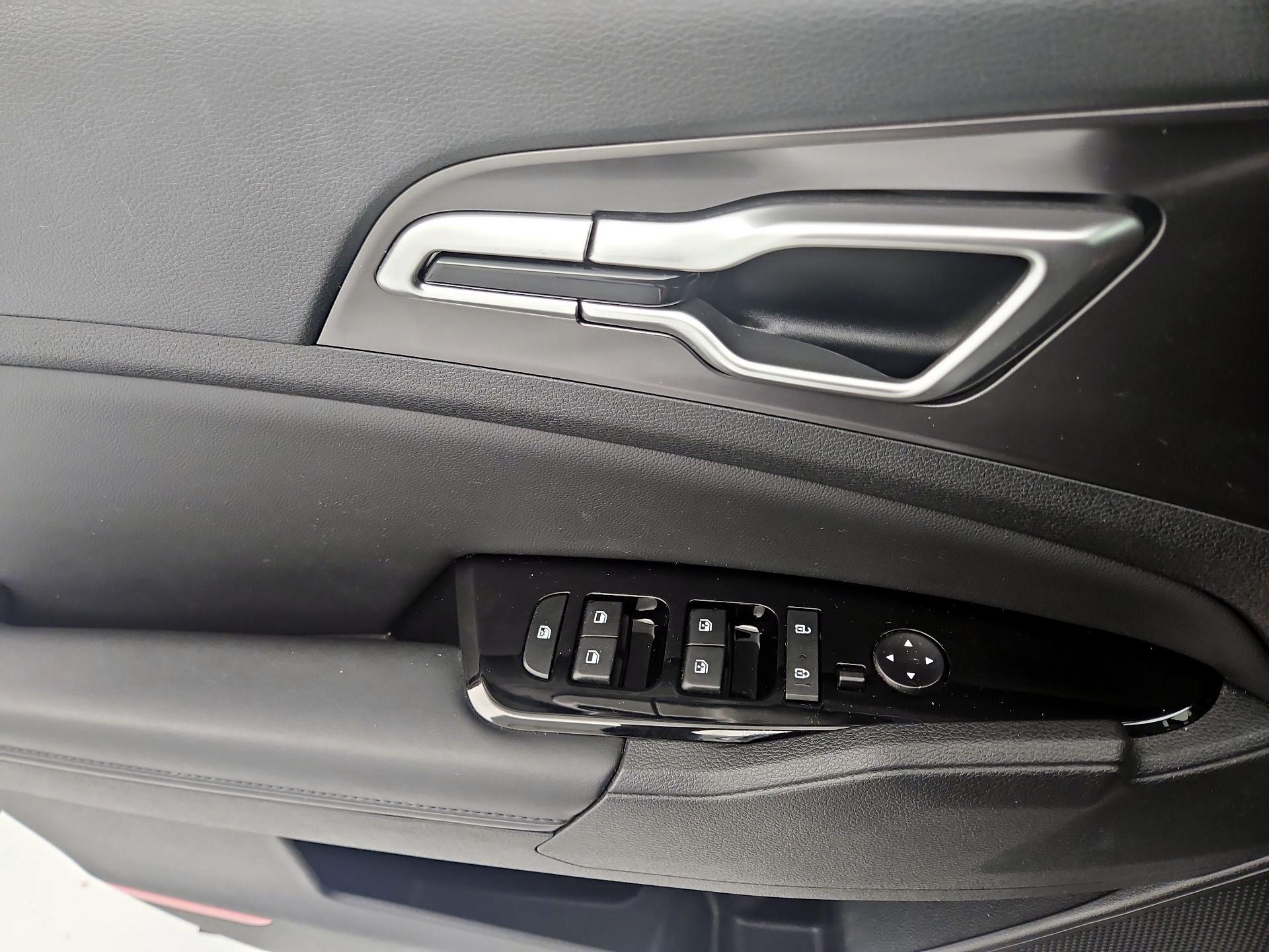 Thumbnail: 2023 Kia Sportage - 12