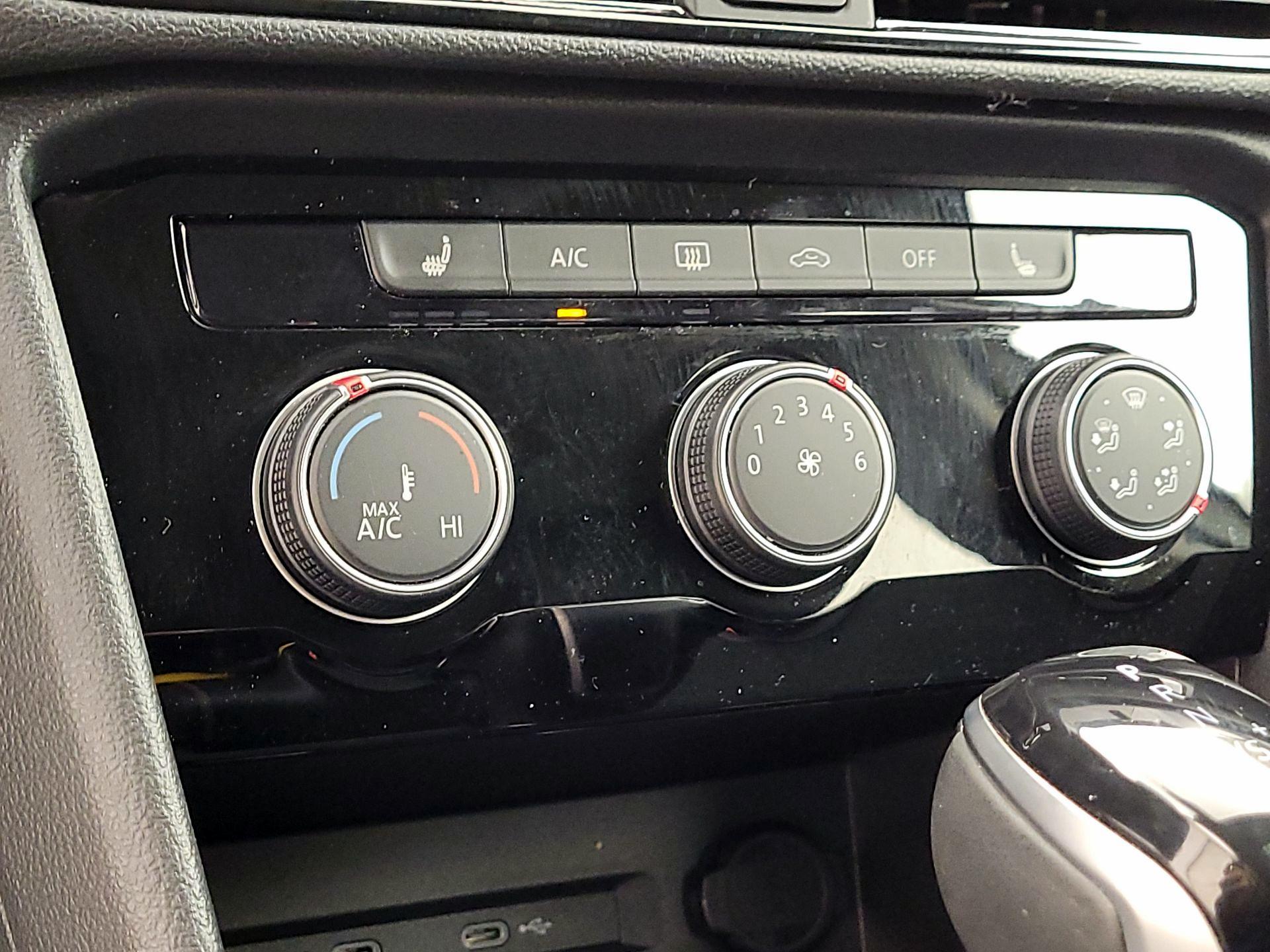 Thumbnail: 2023 Volkswagen Taos - 16