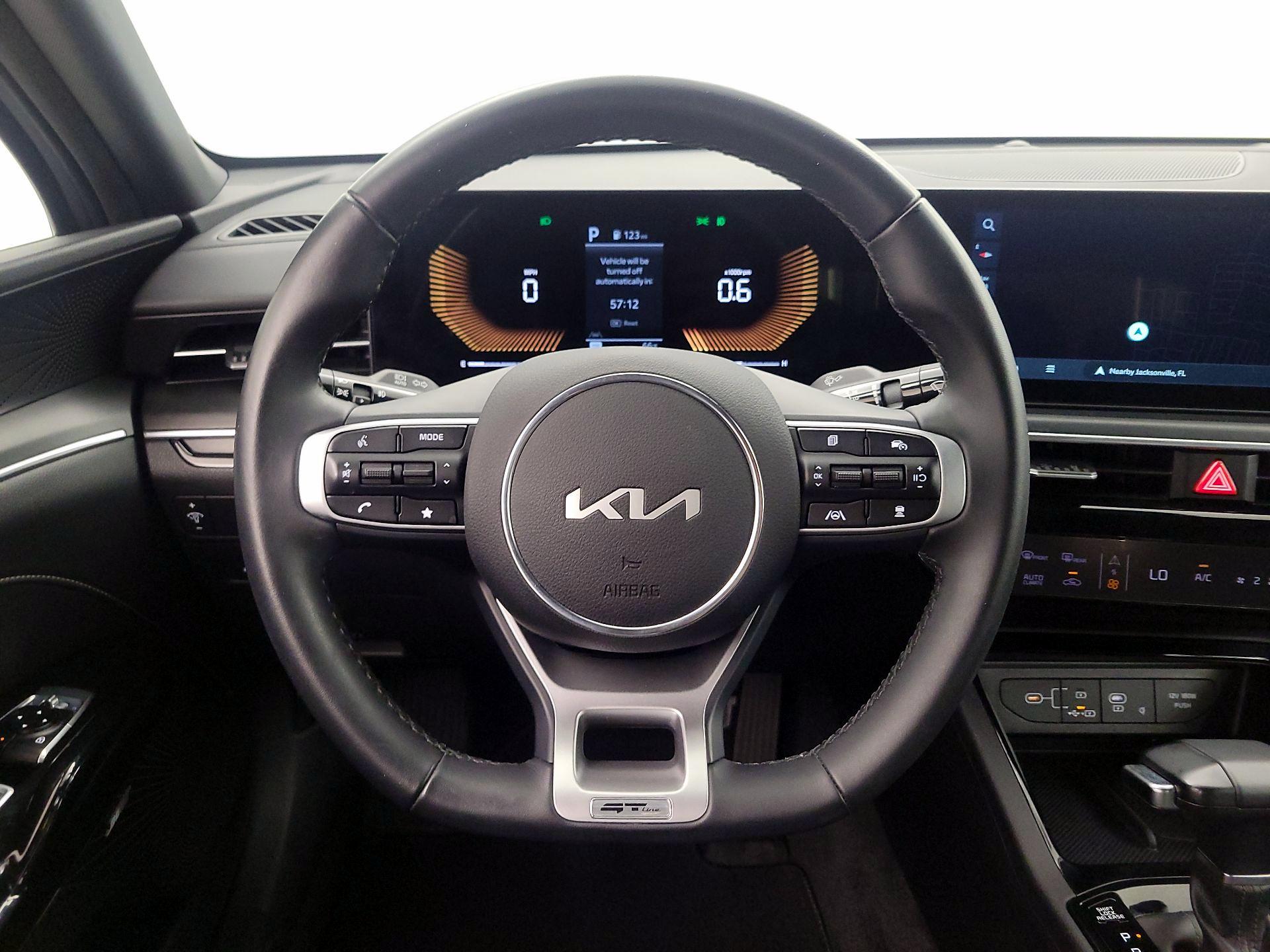 Thumbnail: 2025 Kia K5 - 10