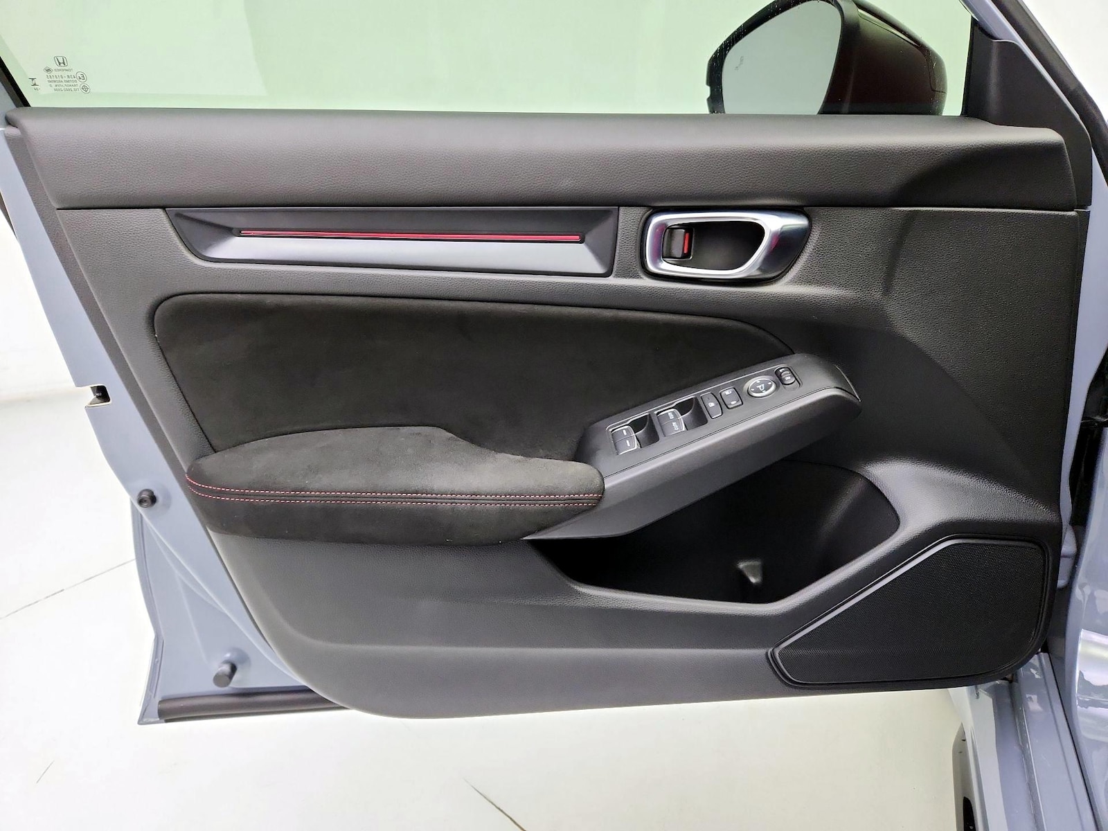 2025 Honda Civic Hatchback Type-R - Photo 13