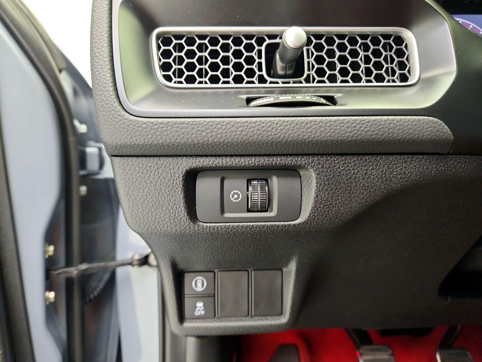 Thumbnail: 2025 Honda Civic - 13