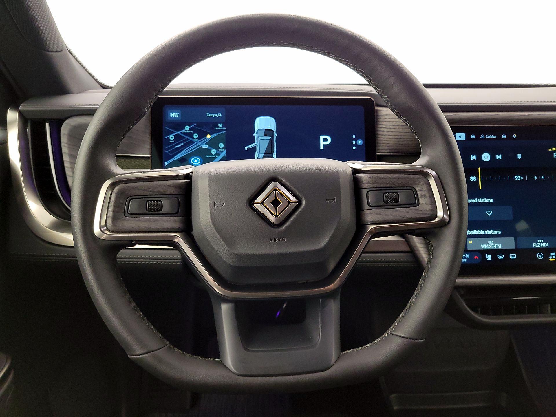 Thumbnail: 2026 Rivian R1S - 10