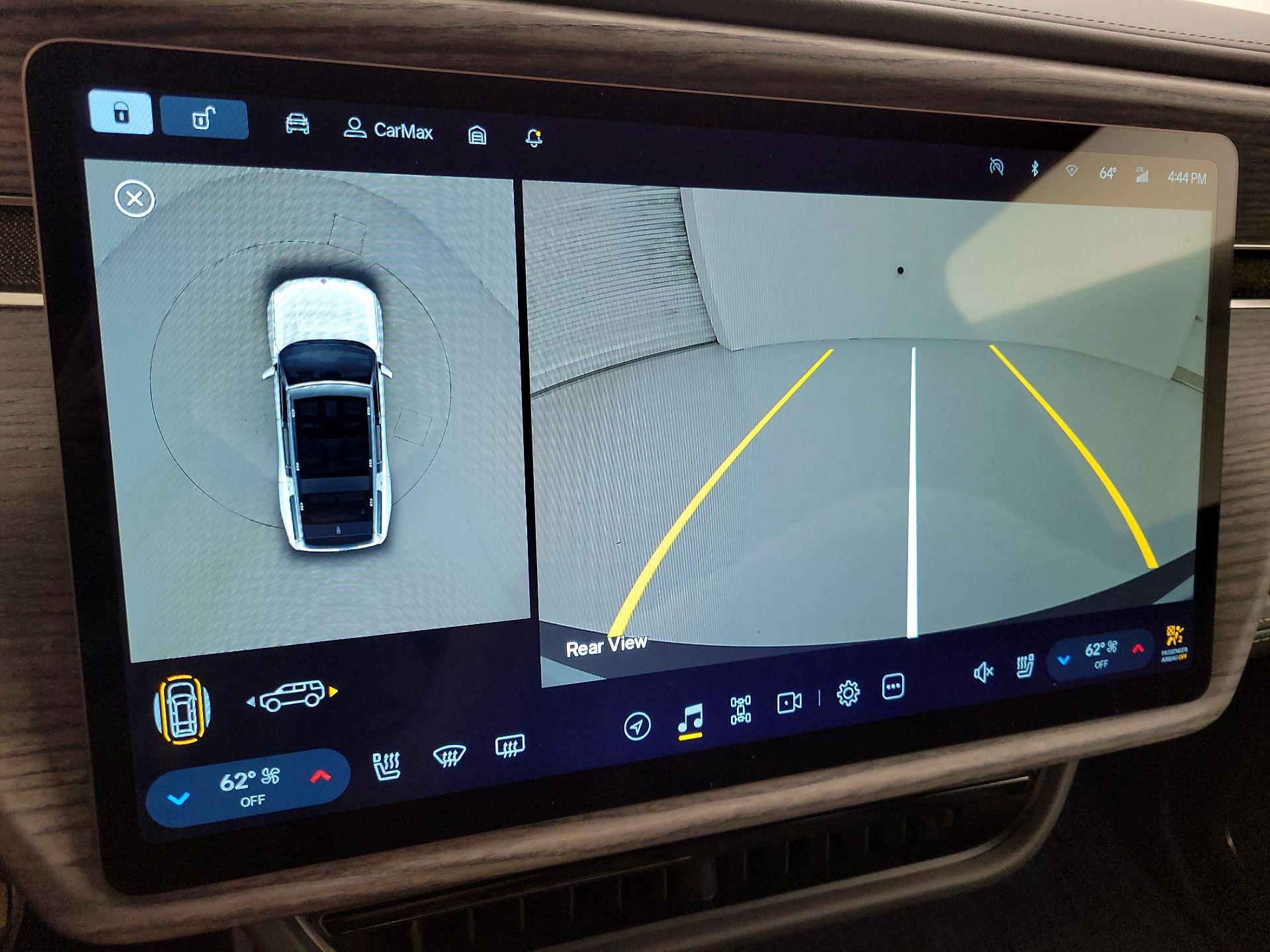 Thumbnail: 2026 Rivian R1S - 14