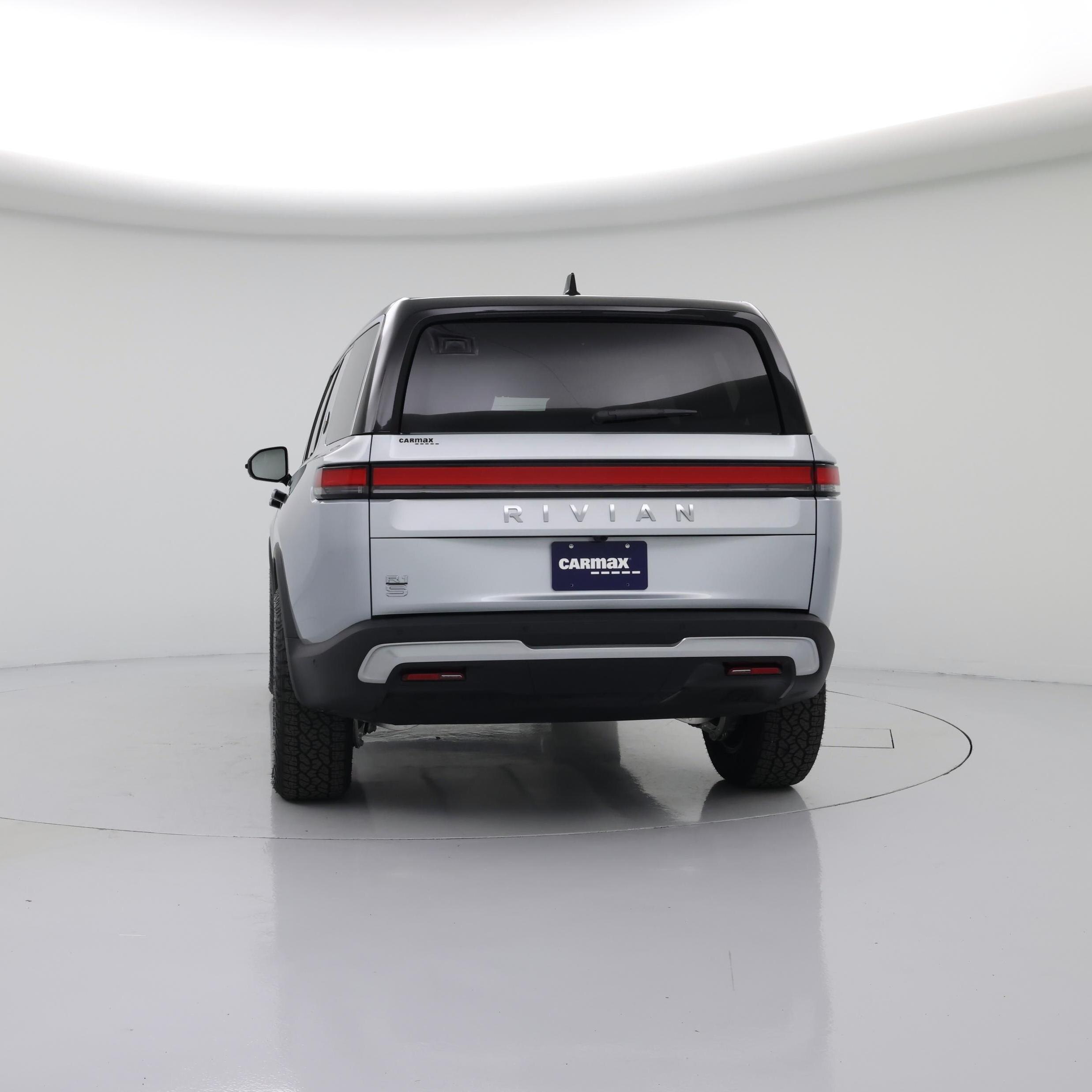 Thumbnail: 2026 Rivian R1S - 6