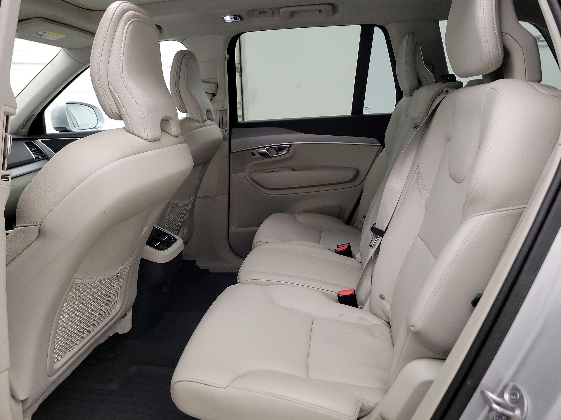 Thumbnail: 2022 Volvo XC90 - 19